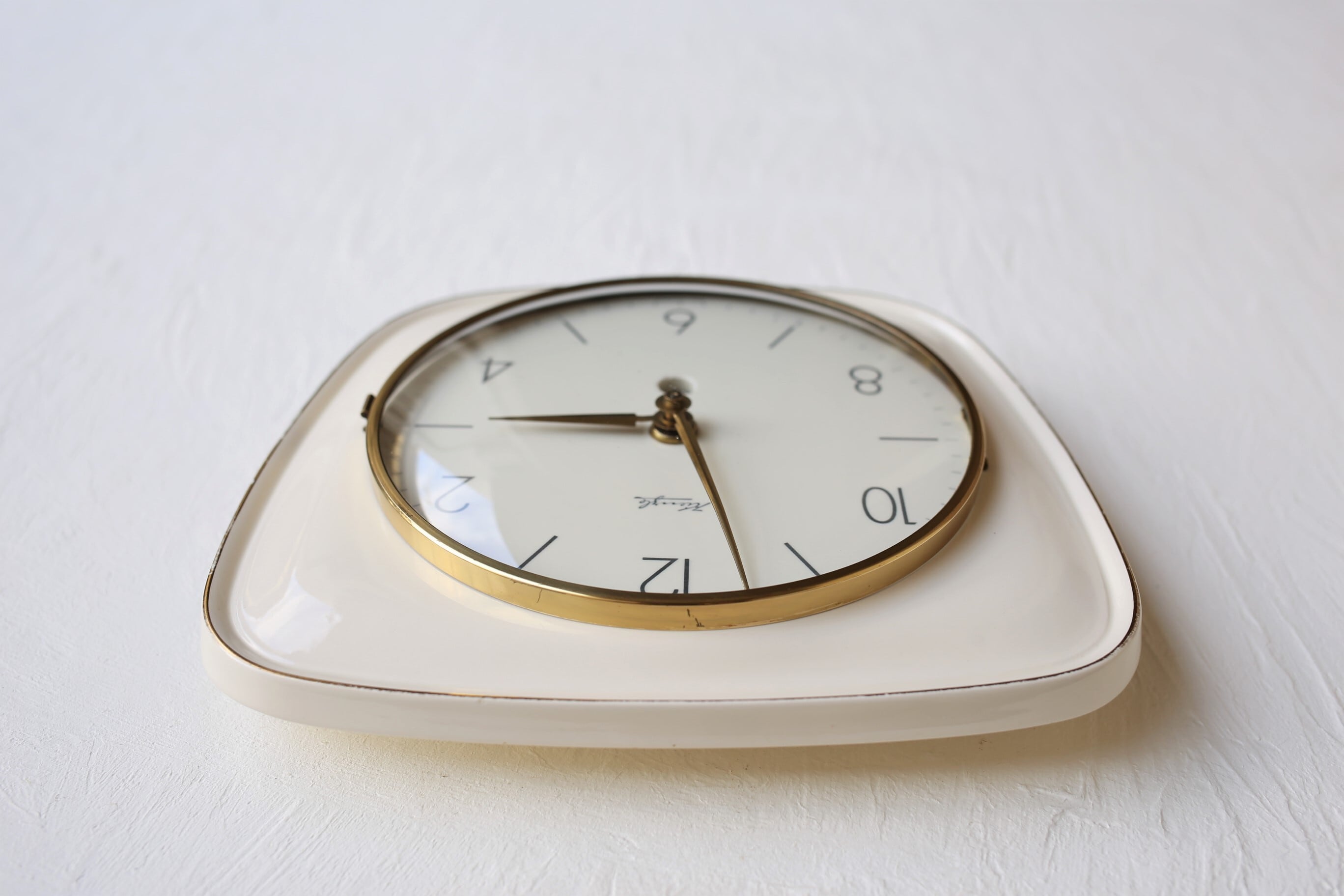 置き時計　掛け時計　アンティーク　ゼンマイ時計　古時計 アンティーク・古い精工舎（SEIKO/セイコー）大理石台のゼンマイ式