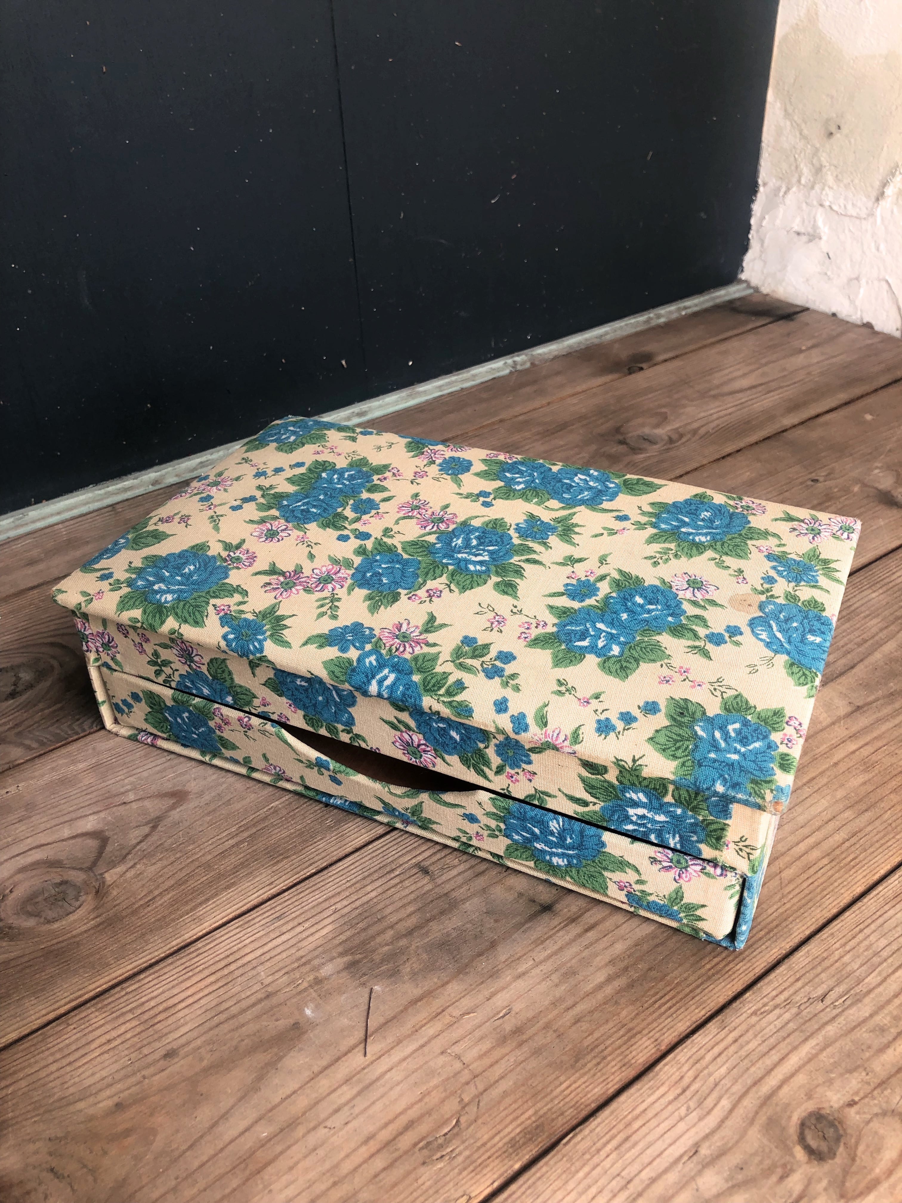 ブルー 花柄 カルトナージュ 引き出し付き | Brocante de La Cocotte