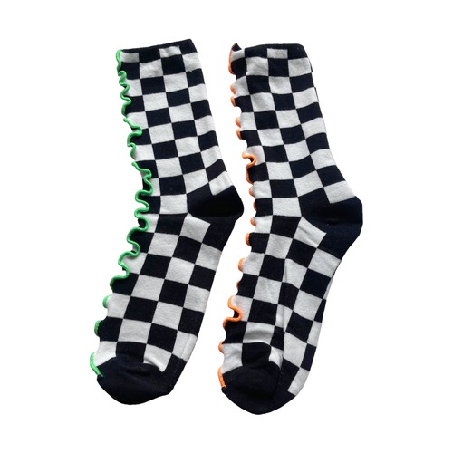 【solmu×HITOTSUDAKE】mellow block check socks（ブラック×ホワイト）ネオンキミドリ×ネオンオレンジ