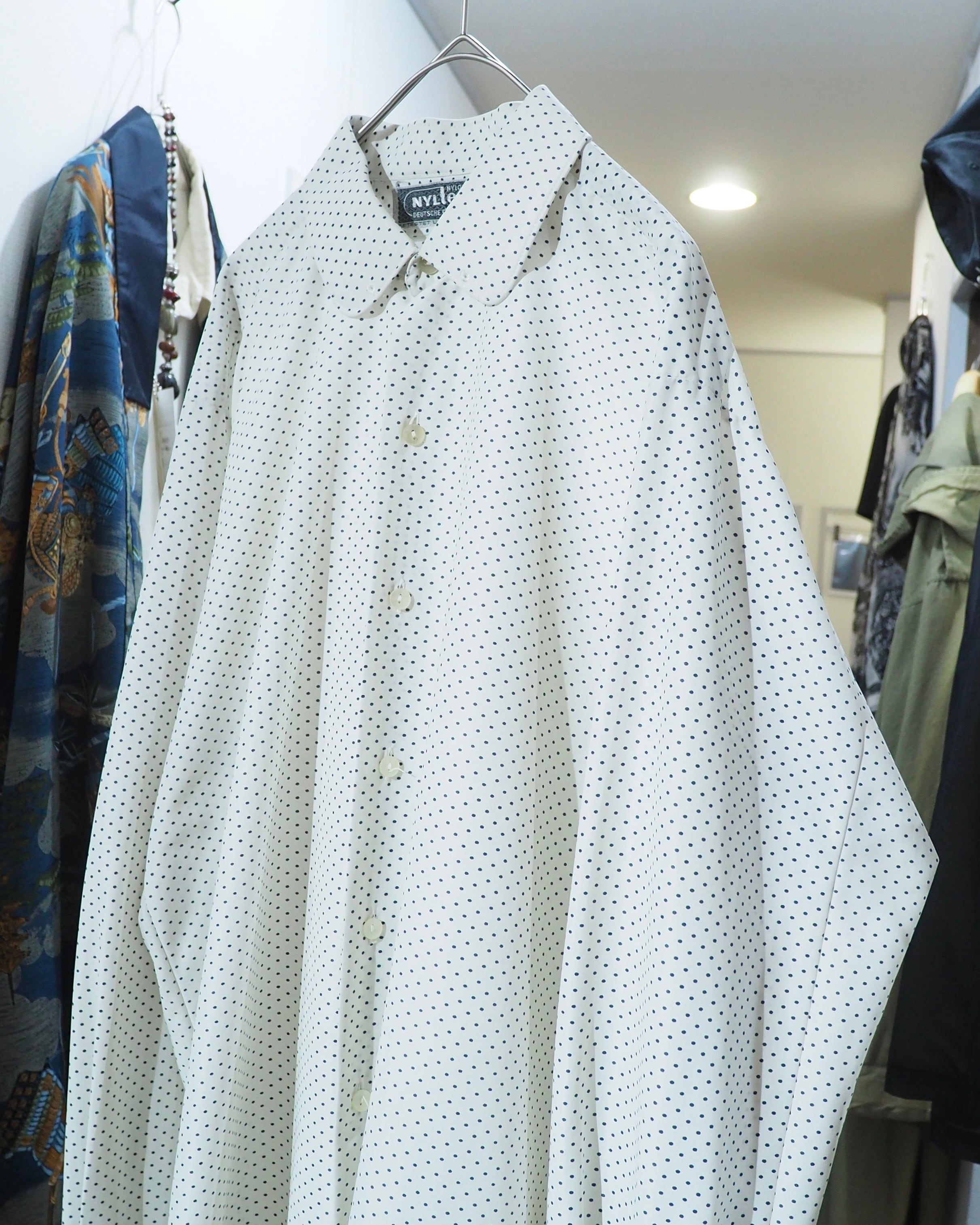1970s ” Nyltest ” Dot pattern vintage Drape loose shirt