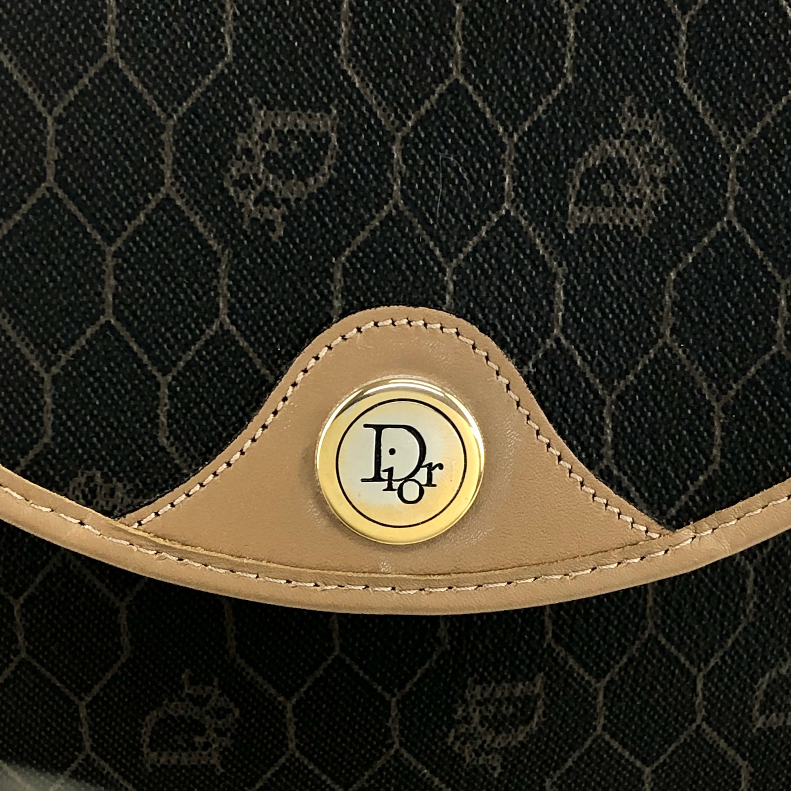 Christian Dior クリスチャン ディオール ハニカム柄 ショルダーバッグ