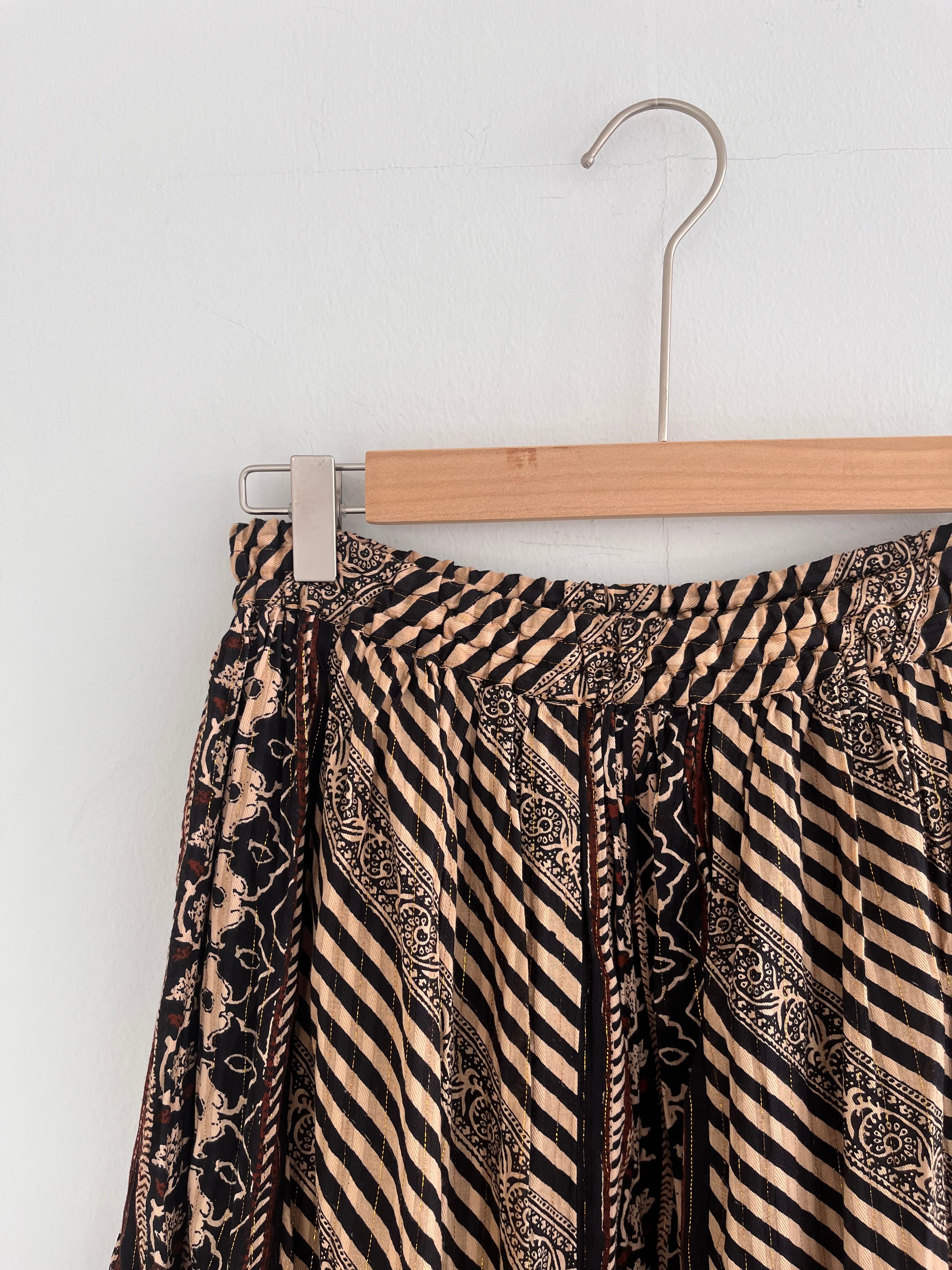 【サラマリカ】Cotton Stripe Ethnic Print Skirt Sara Mallika Cotton Stripe Ethnic Print Skirt | KOKO