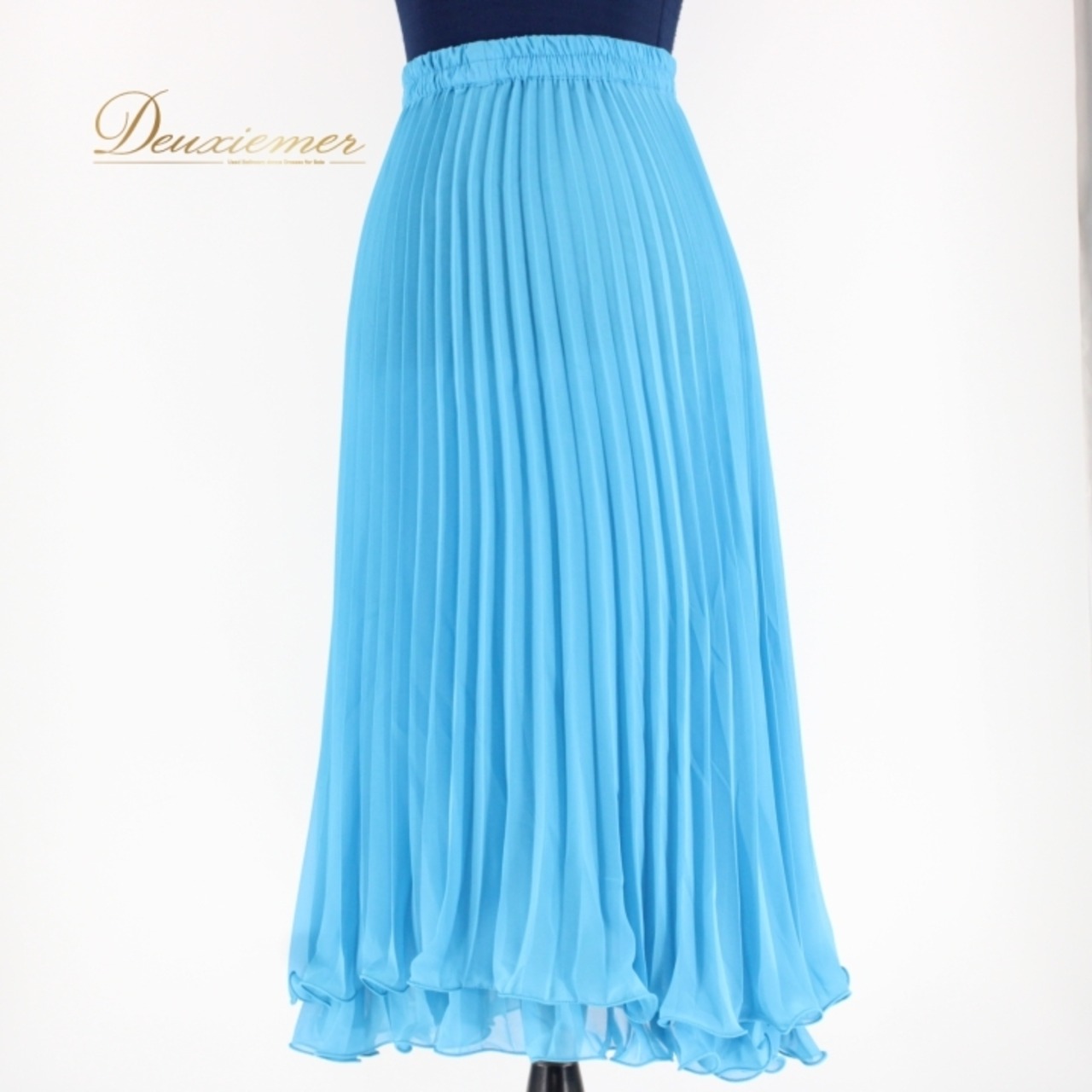 社交ダンス 衣装 スタンダード スカート レッスンウェア 女性用 レディース オールシーズン 水色 ブルー系 プリーツ 無地 シンプル 上品 清楚 デザイン 軽やか おしゃれ 体型カバー 上品さ お手入れ簡単 フィット感 レッスン着 楽器用 太もも 伸縮性