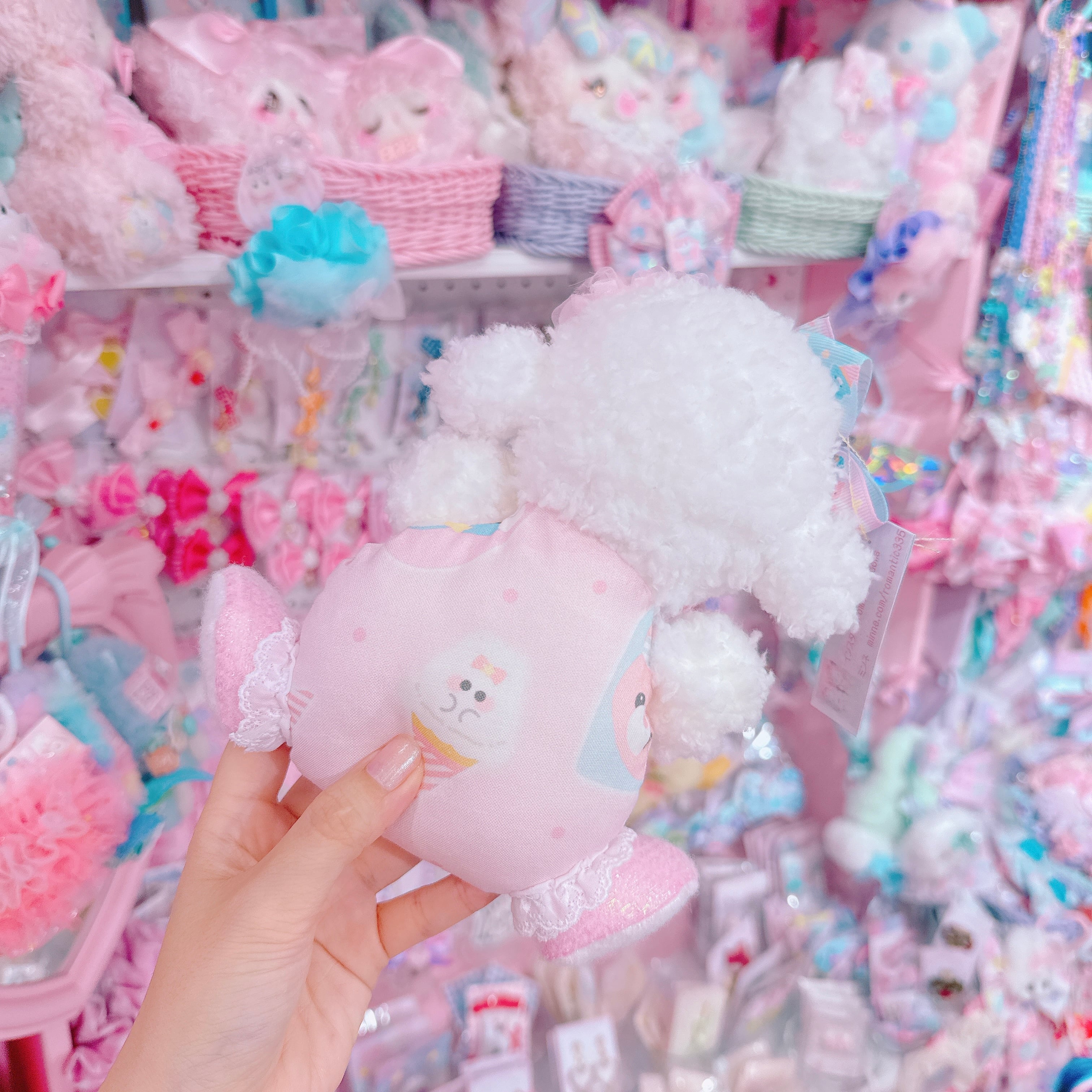 【M4】54-9ウィンクするよ♪羊ぬいぐるみ