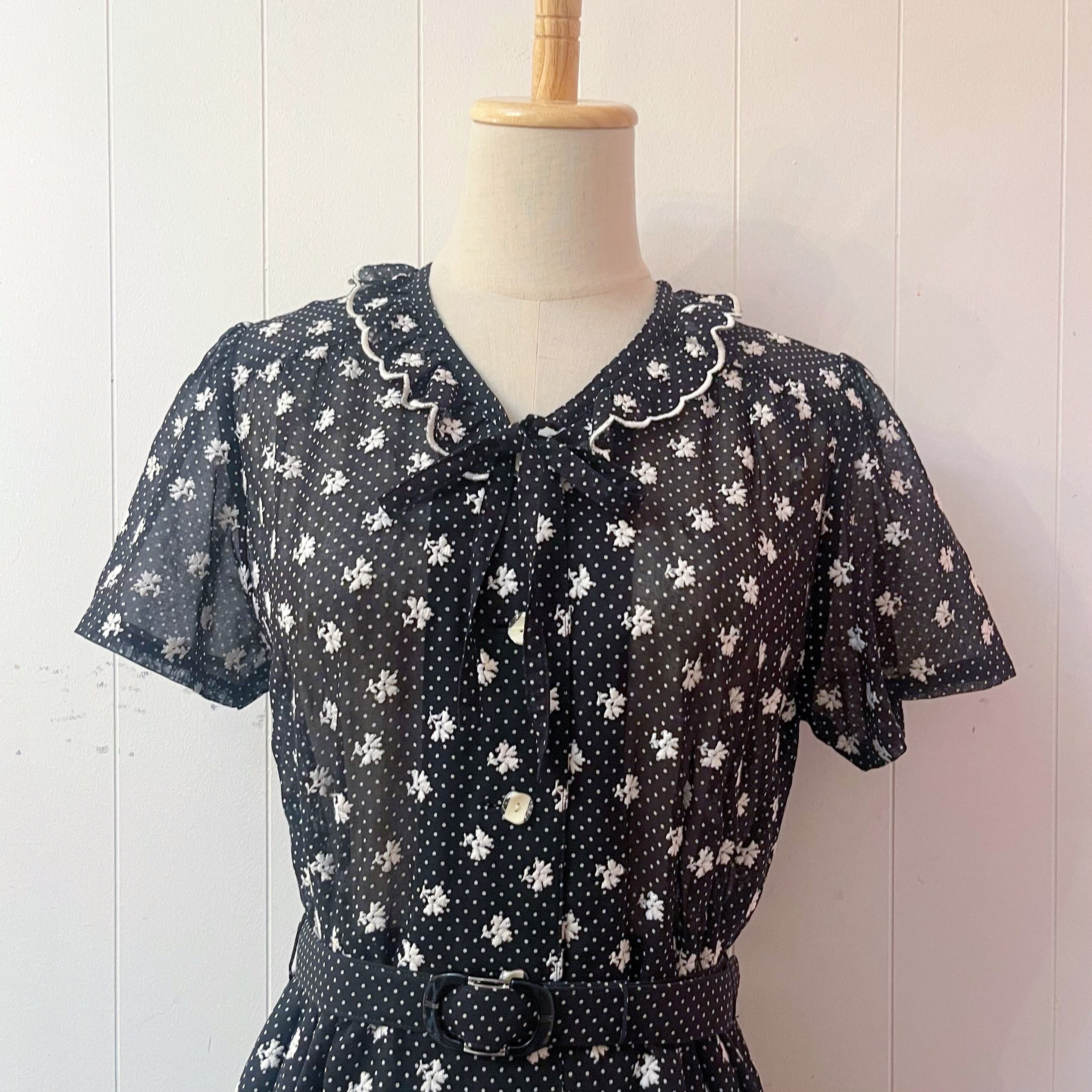 black dot scallop collar one-piece