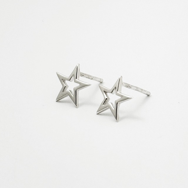 スター くりぬき スタッドピアス　◆◆