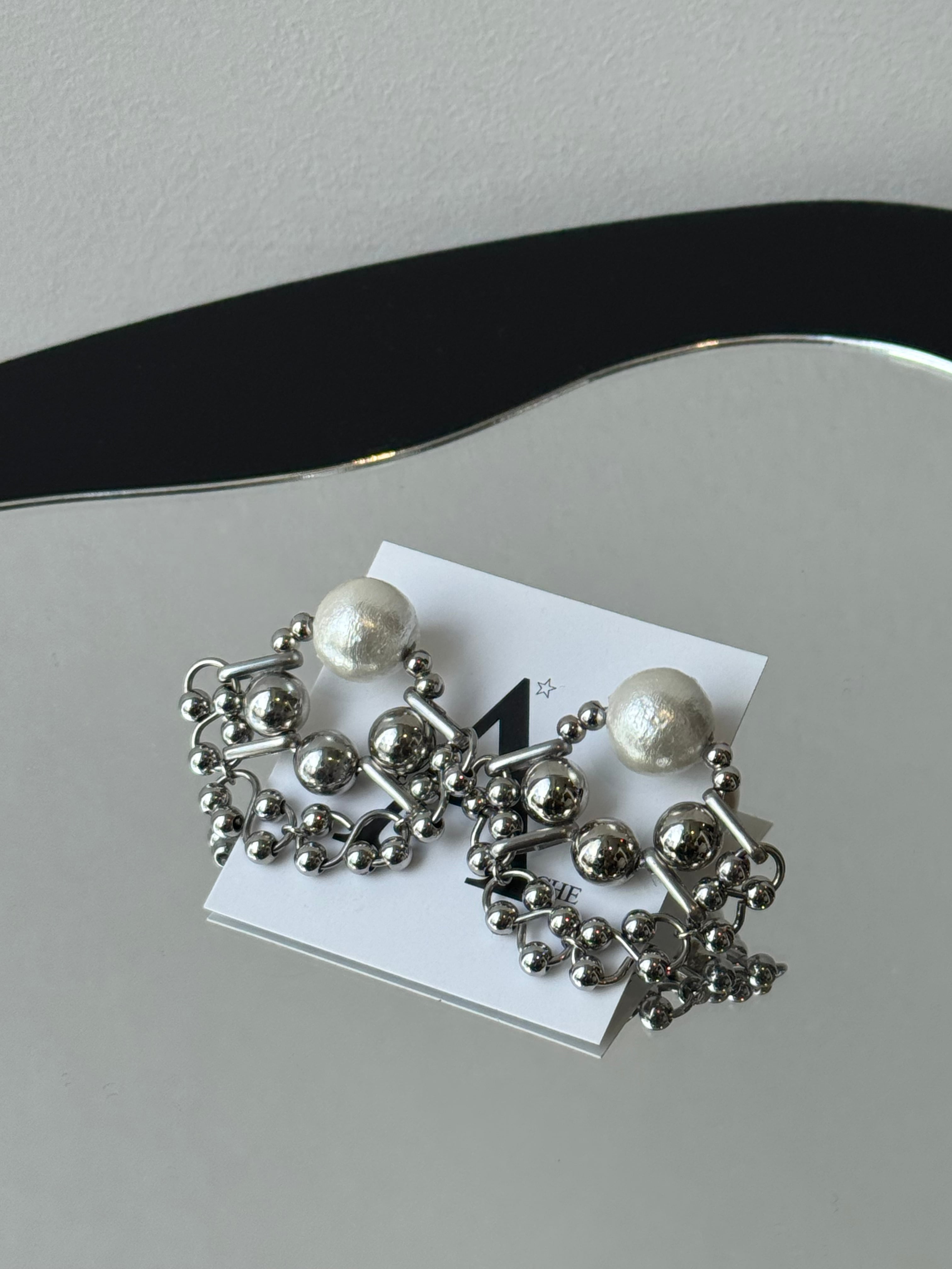 pearl chain armor fan design silver