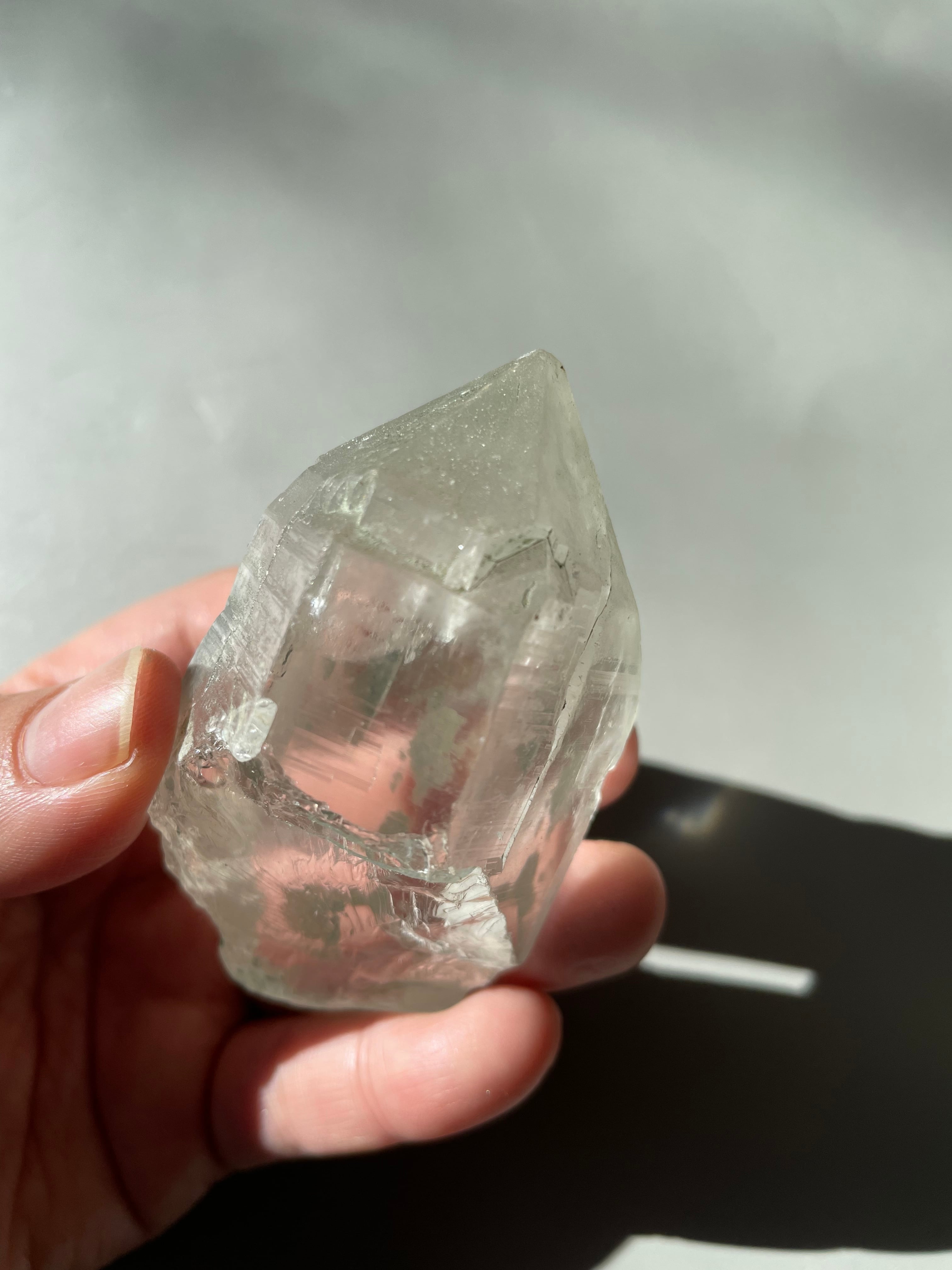 パキスタン　ギルギット　スカルドゥ産　ヒマラヤ水晶　カテドラル　長石　クローライト