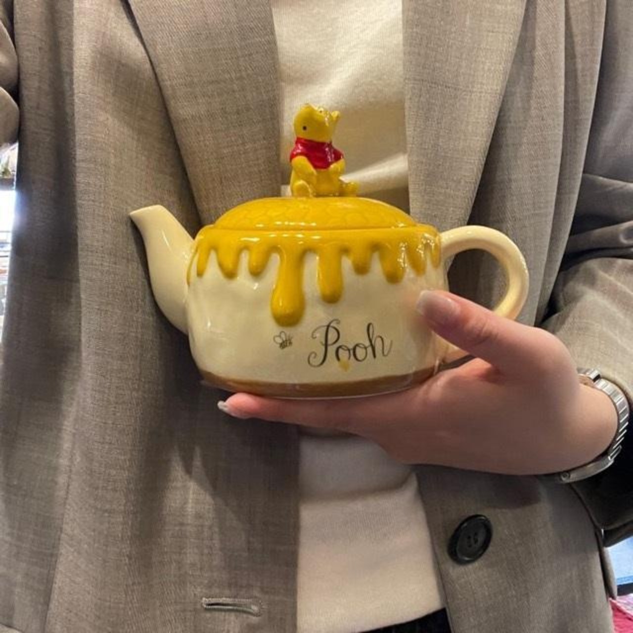 ディズニー ティーポット くまのプーさん はちの巣ケーキ / くまのプーさん　Disney　キャラクター　磁器　ポット