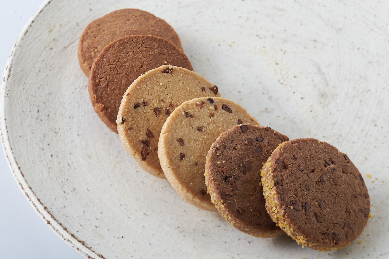 カカオサブレ缶