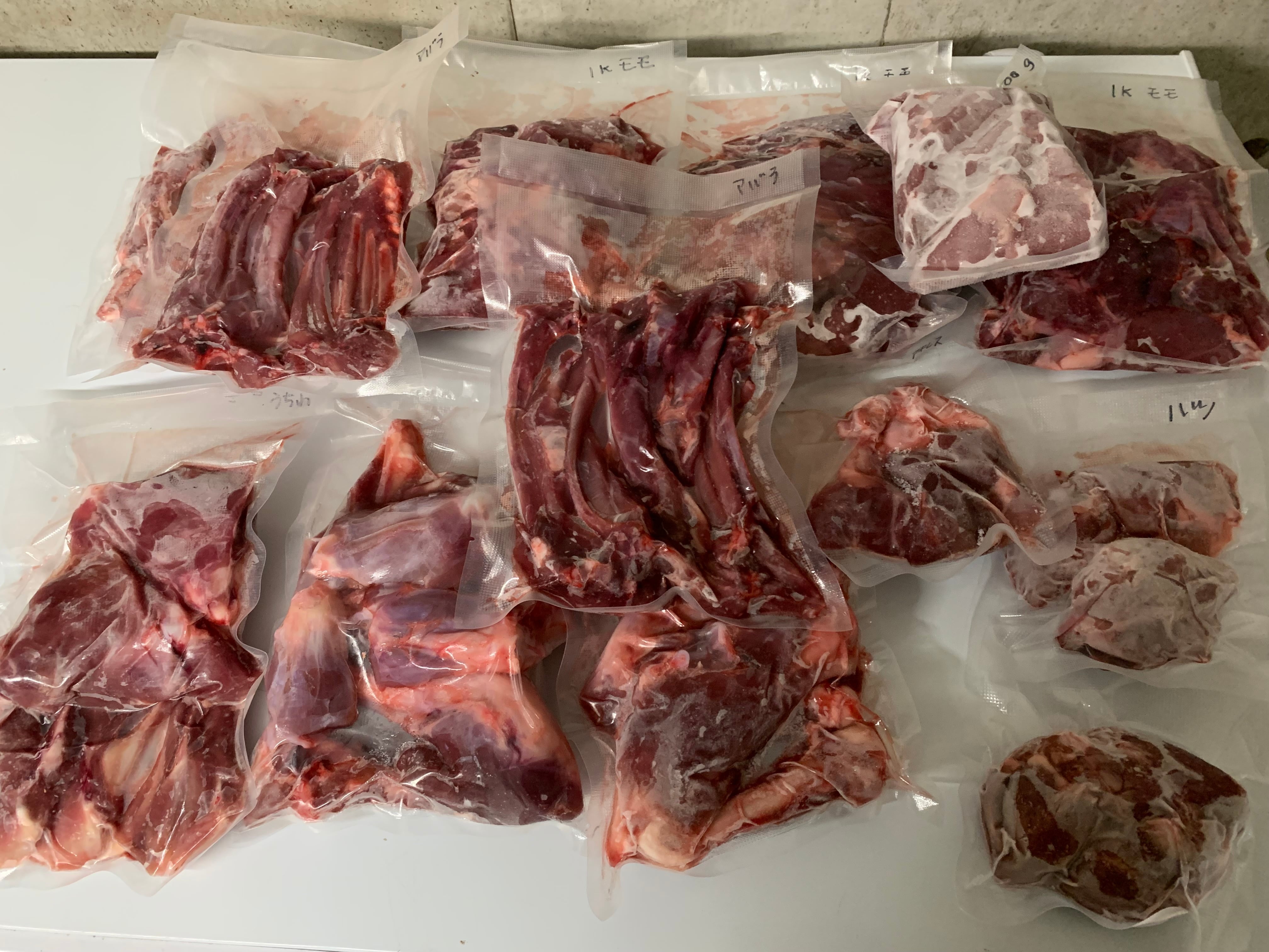 猪(幼獣)1頭売り約5k-6k真空冷凍パックセット！！ | ジビエペット