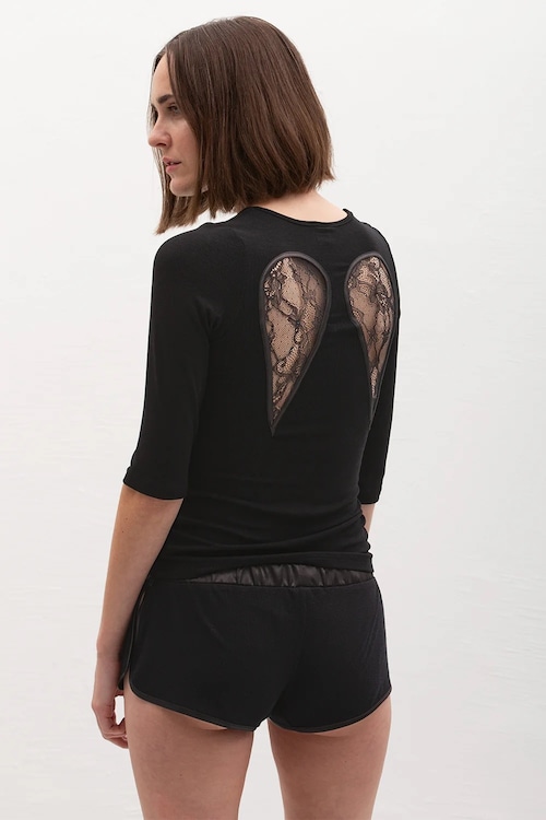 Wings Top with 3/4 Sleeves - black