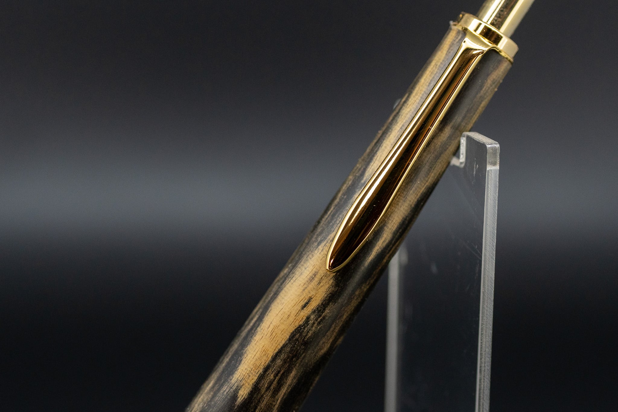 【洗練されたモノクローム】ペールムーンエボニー gold MP