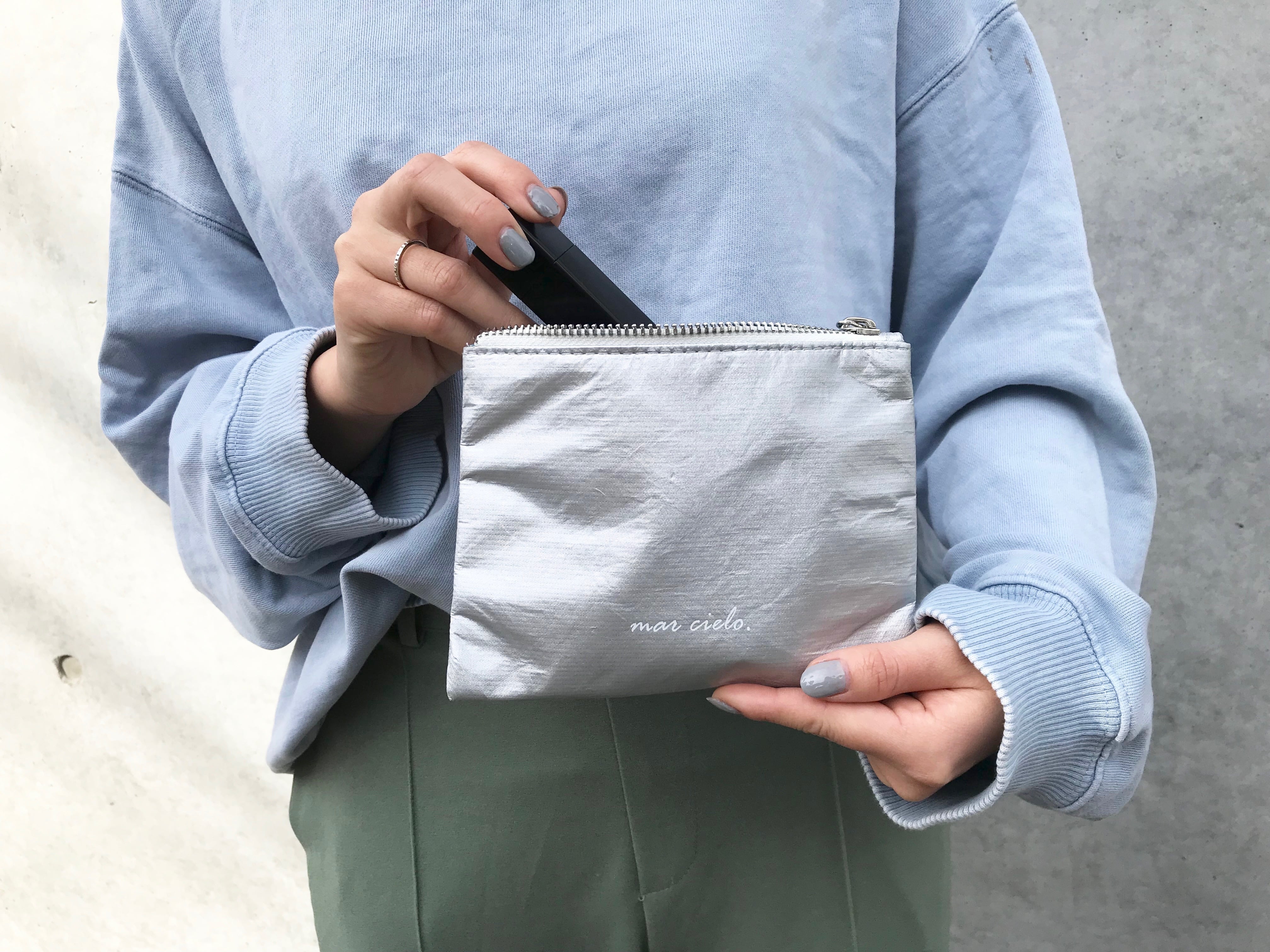 フラットポーチ シルバー mar cielo. マルシエロ メール便 送料無料