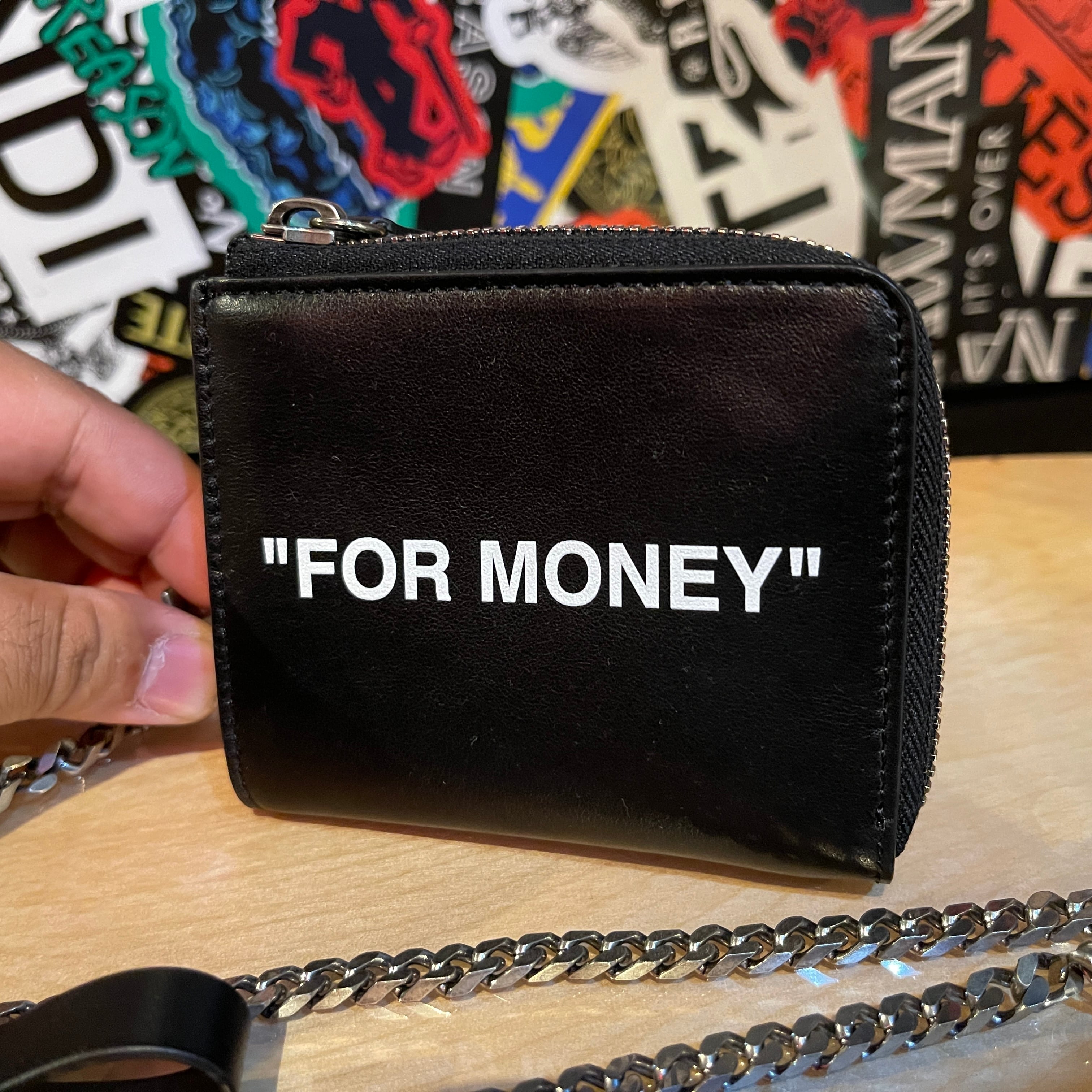 OFF-WHITE 'QUOTE CHAIN WALLET' | WIZSTAND powered by BASE