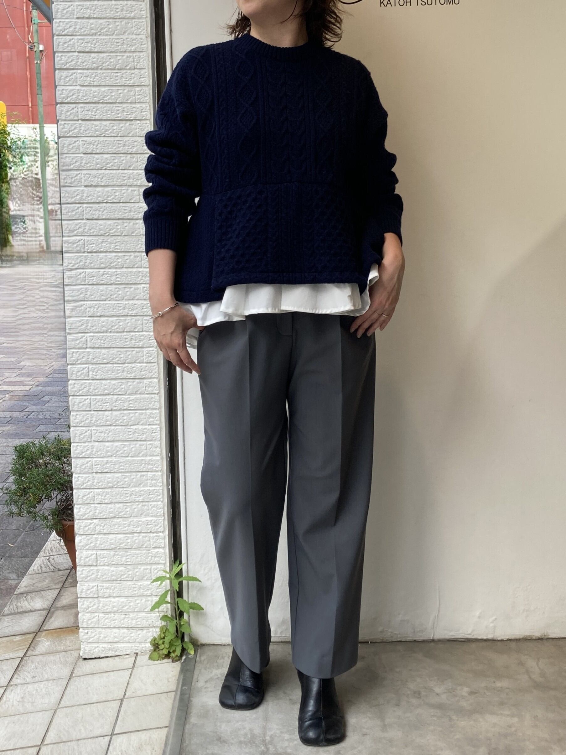 LEOTHERMOストレートパンツ(グレー)