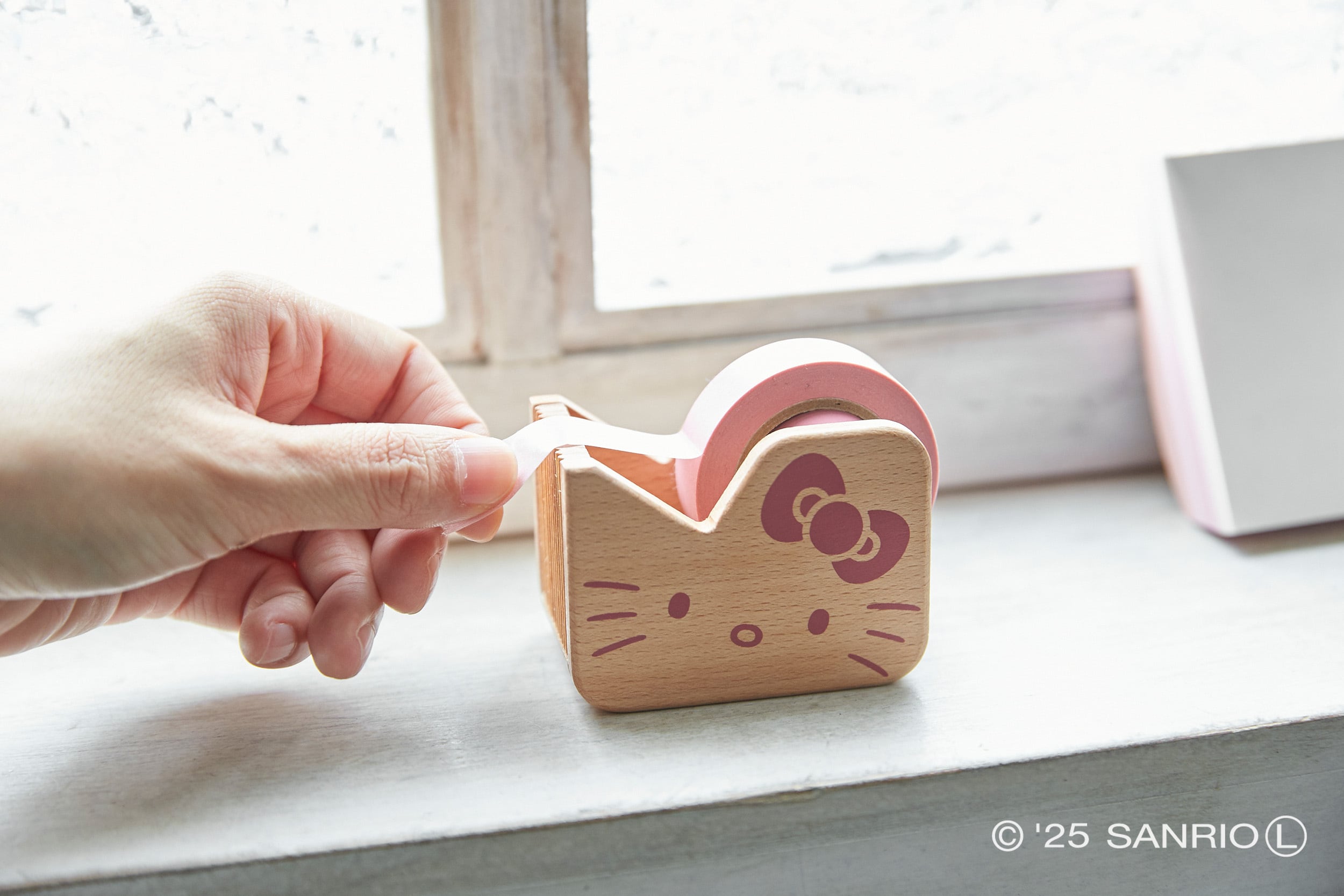 ハローキティ マスキングテープカッター | ニチガン 公式オンライン