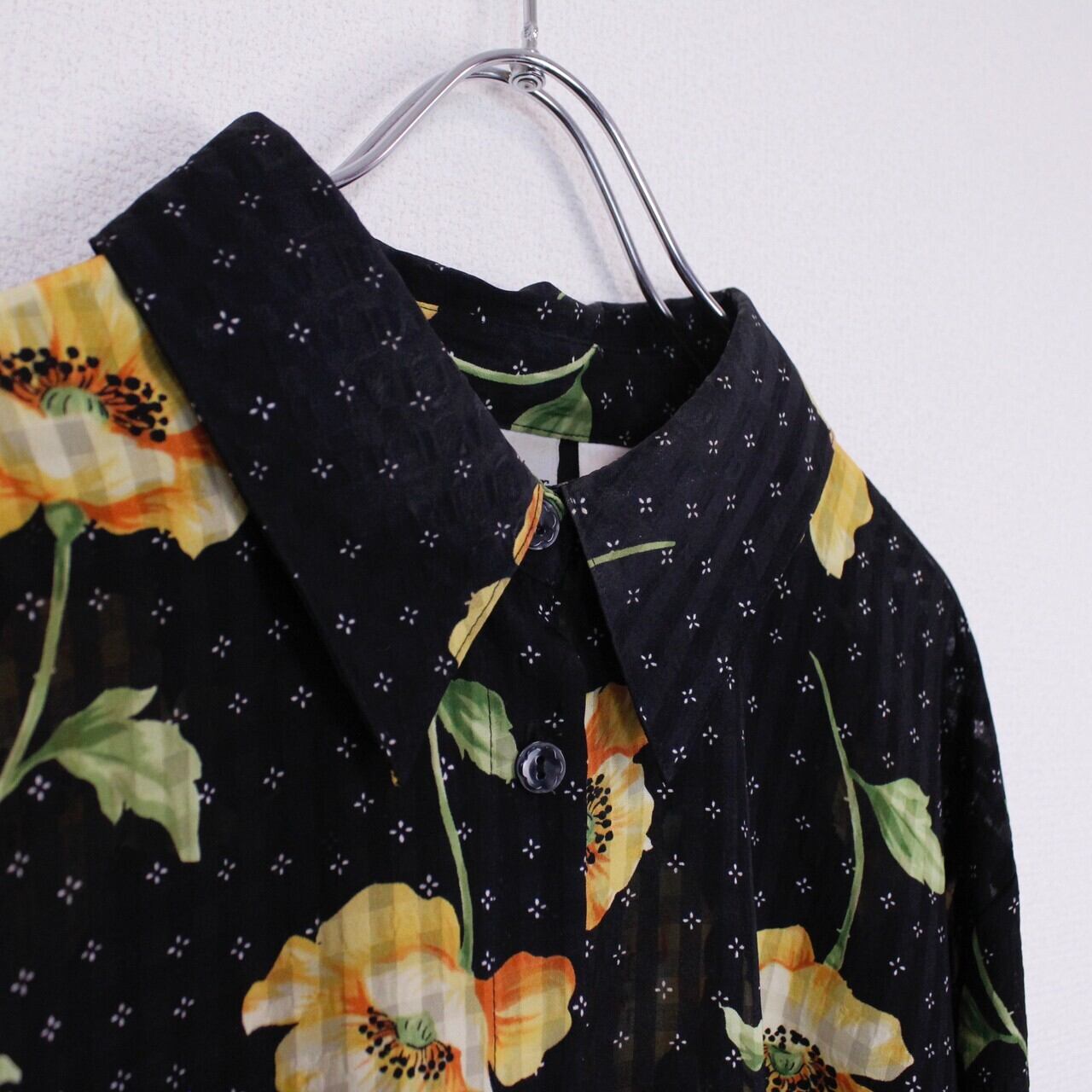 Caka act2】Beautiful Flower Pattern Vintage Sheer Shirt | Caka 