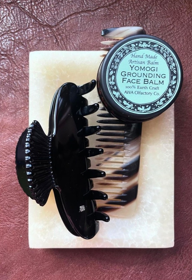 ヨモギグラウンディングフェイスバーム YOMOGI GROUNDING FACIAL BALM - small　