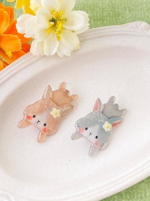 『走るうさぎちゃん』ブローチ