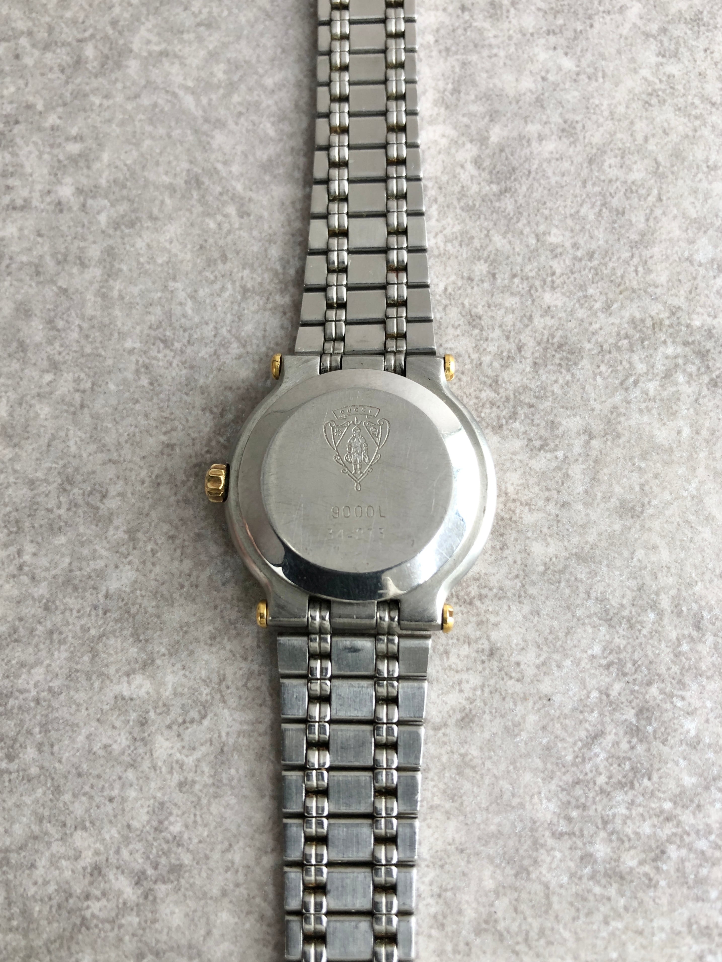 GUCCI グッチ 腕時計 シルバー×ゴールド ロゴ ステンレススチール