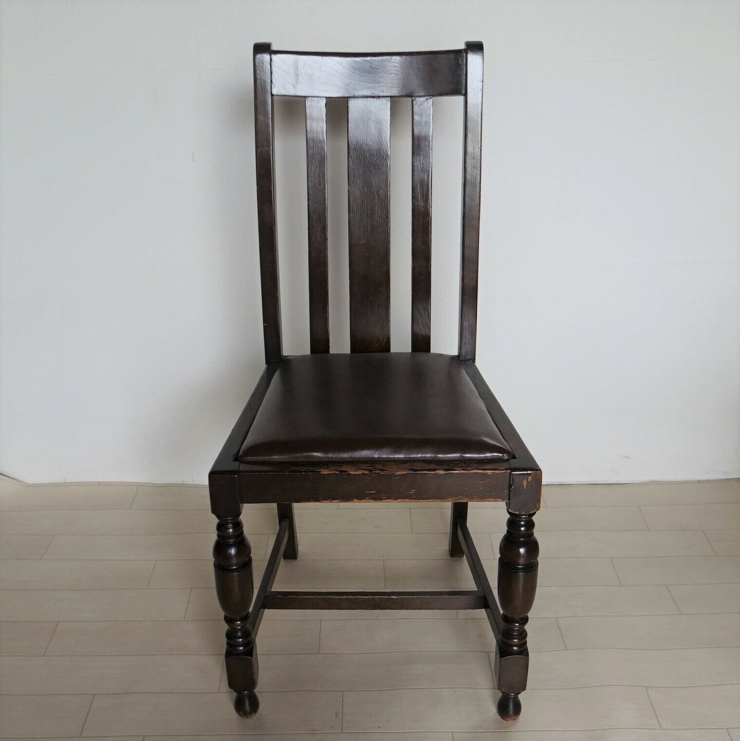 イギリス製 アンティーク風チェア1