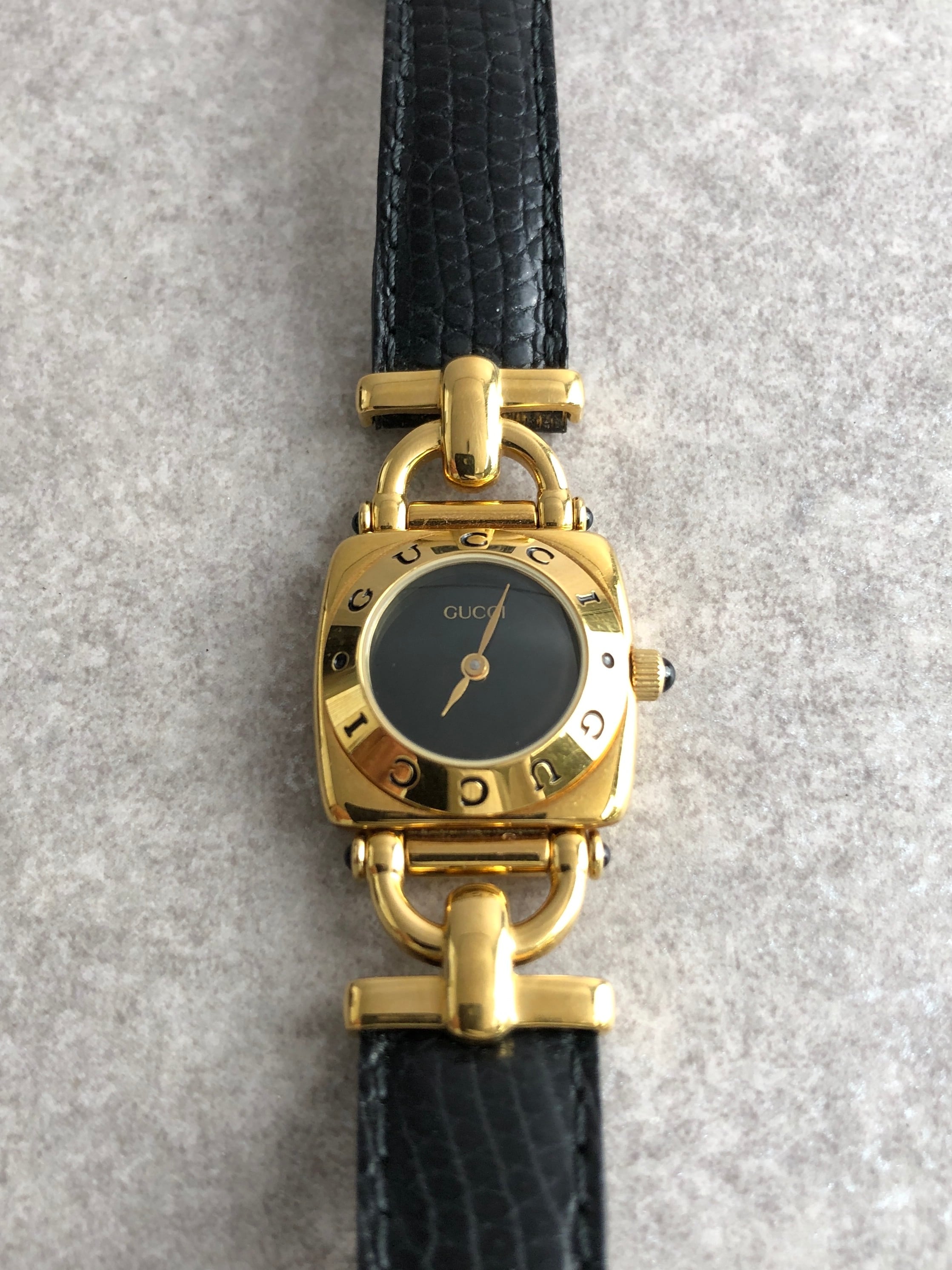 GUCCI グッチ 腕時計 ゴールド×ブラック ステンレススチール 6300L