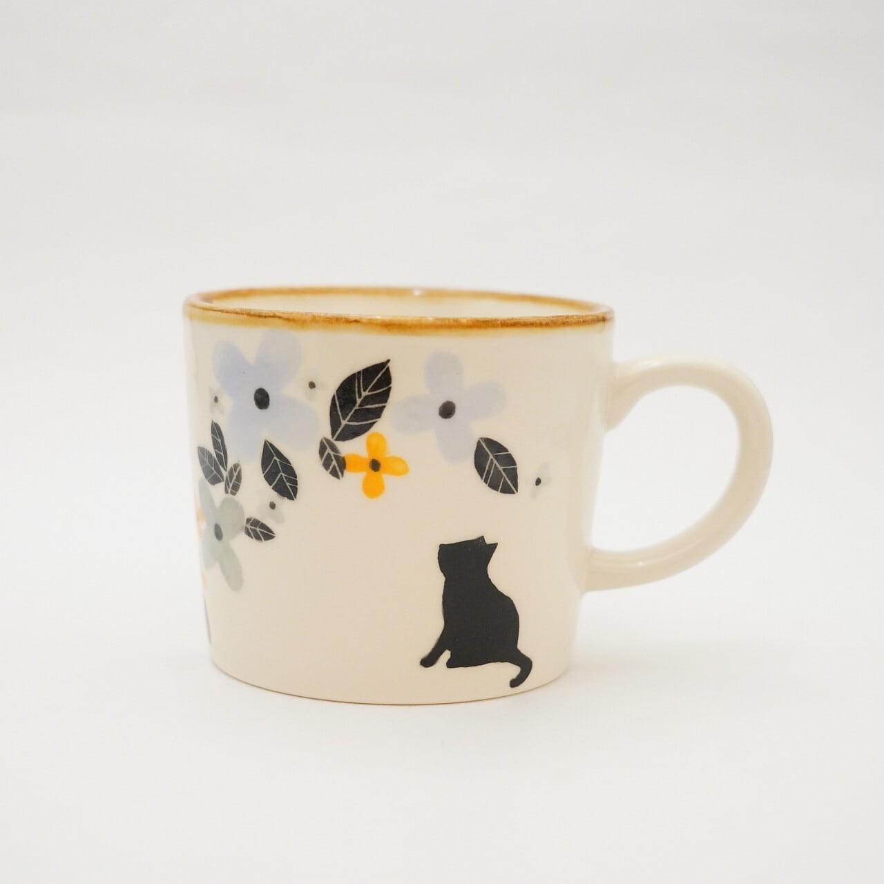 【久保島 利恵】黒猫花マグカップ 青 A-9