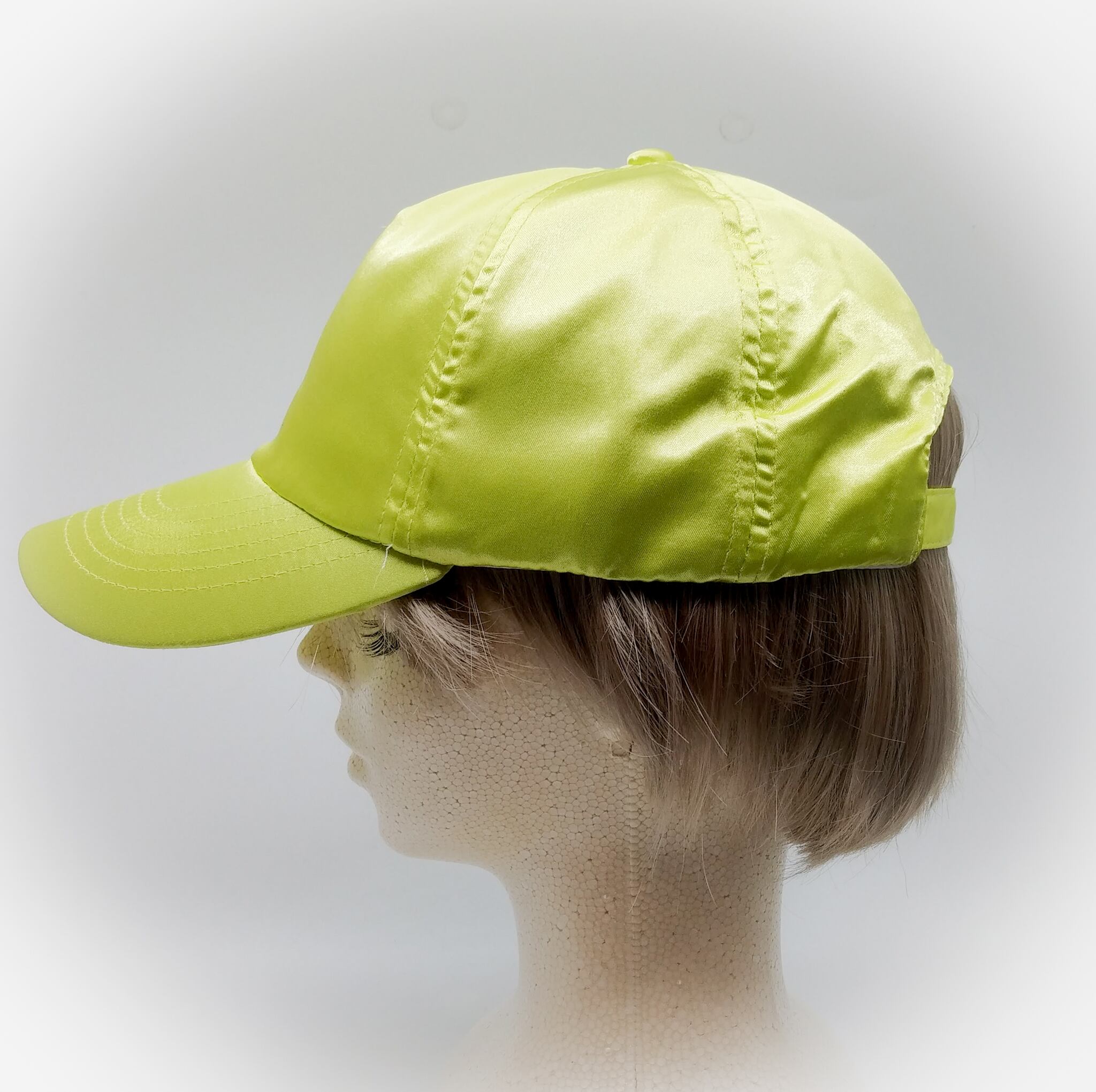 サテンキャップ ネオングリーン 帽子 ネオンカラー ベースボールキャップ フリーサイズ ダンス クラブ フェス イベント