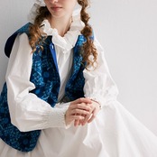 フリルがいっぱい、ロングホワイトワンピース P0077
