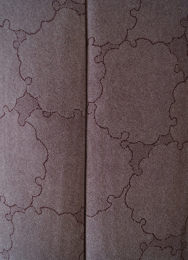 【袷】保科信　作　黒鳶色×鳩羽鼠色　雪輪文　江戸小紋