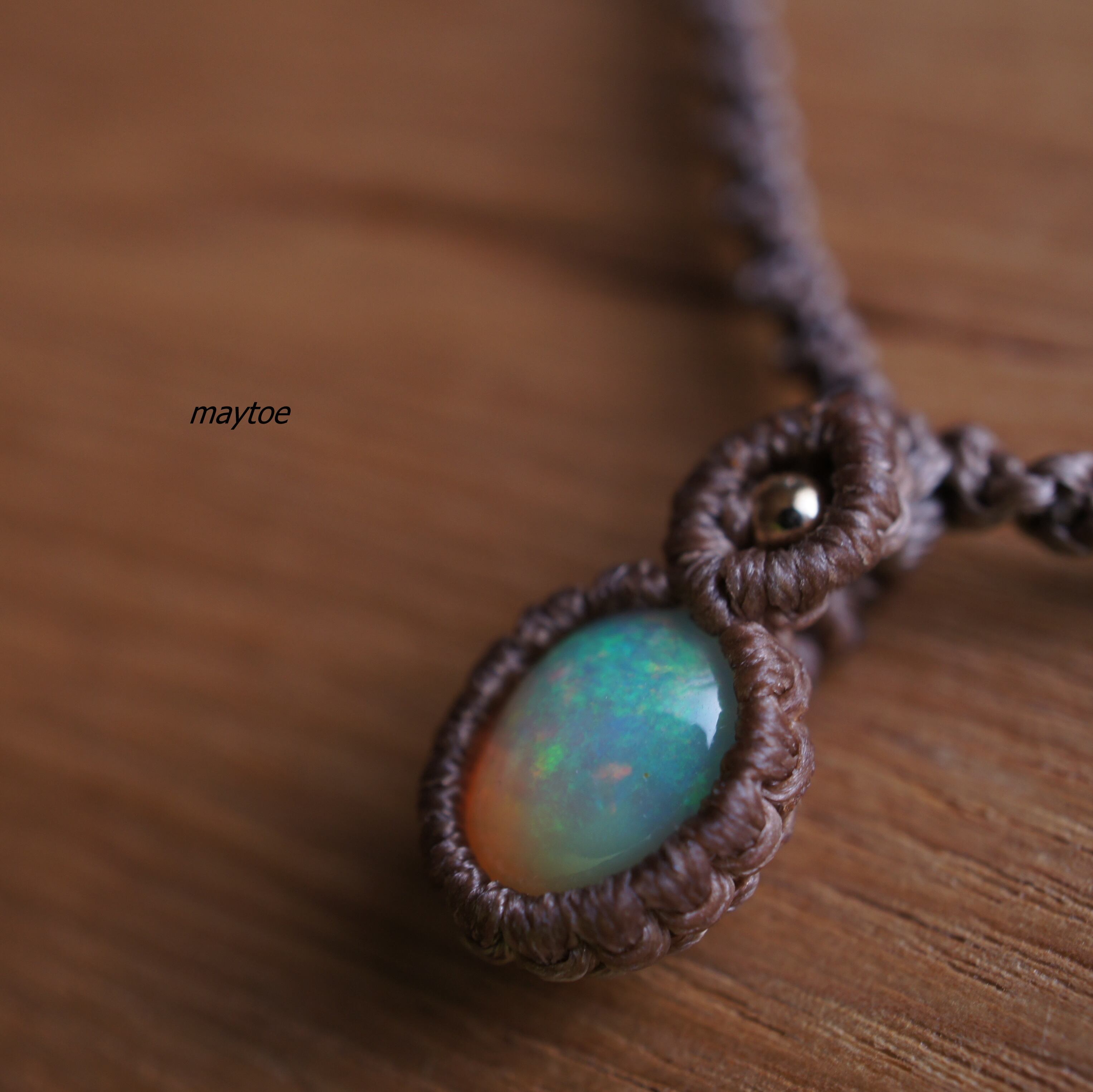 エチオピア産オパールの一点物マクラメネックレス <金属フリー>