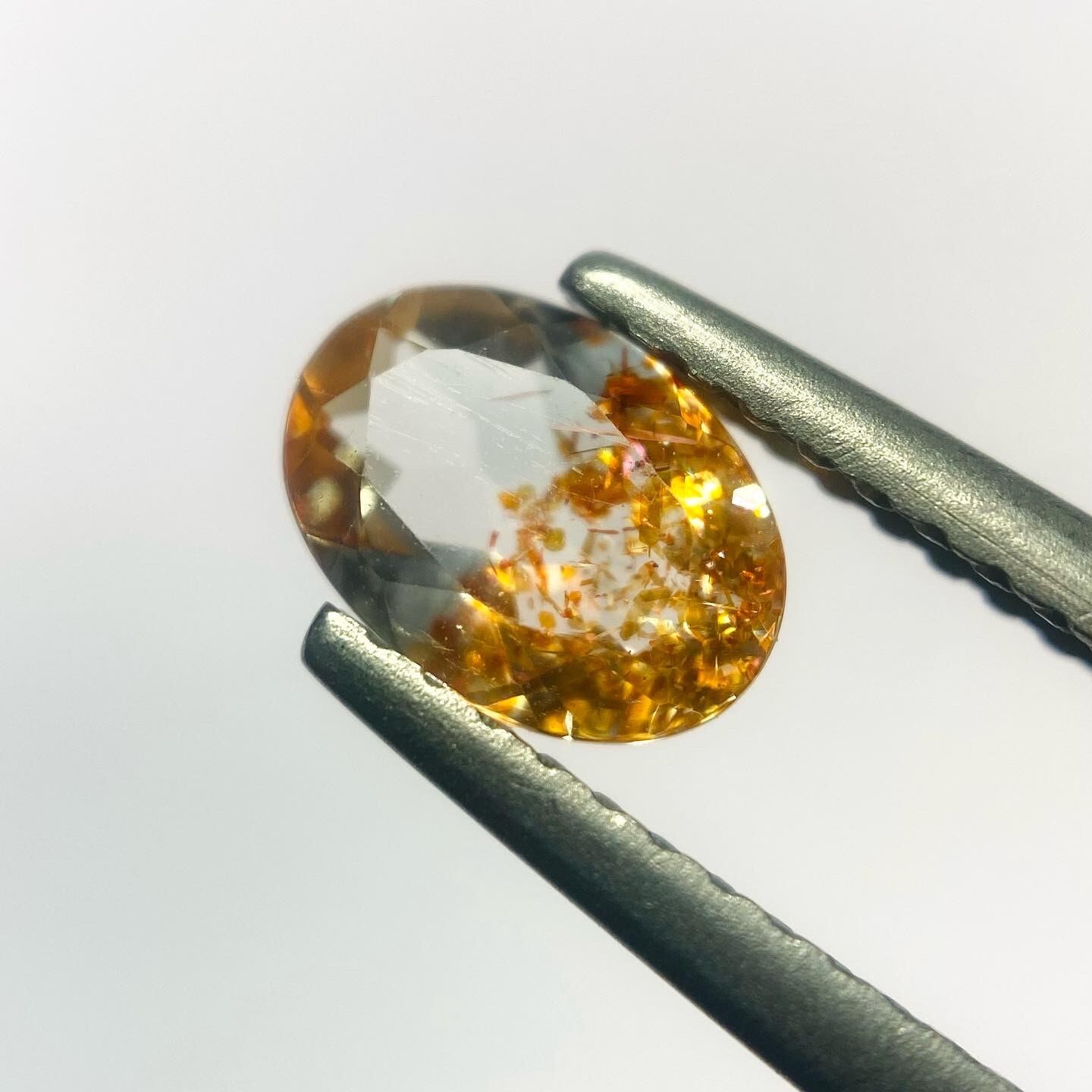 遠くから見る仕掛け花火 サンストーン