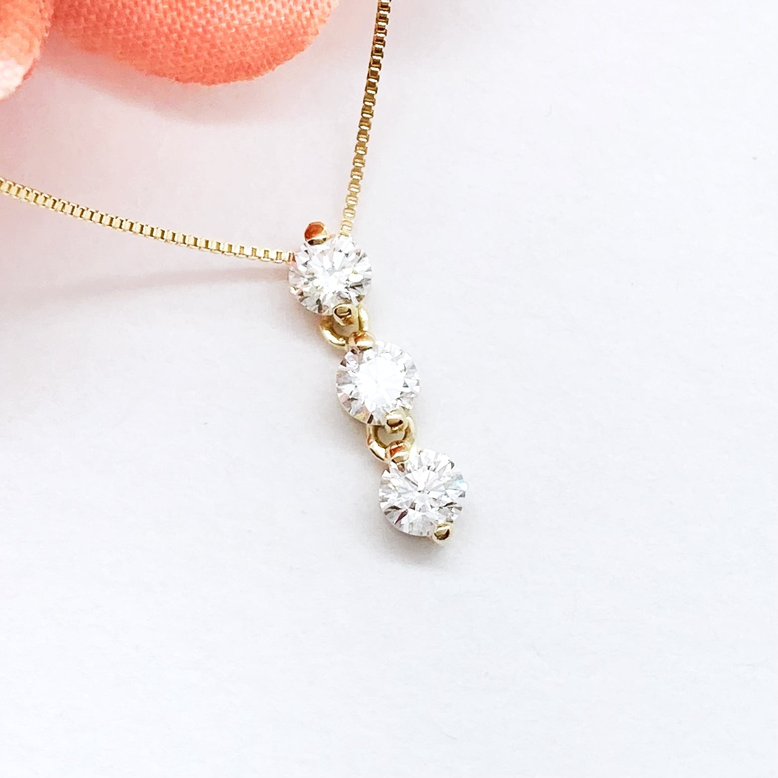 新品 k18 天然ダイヤモンド フラワー キラキラ ソーティング ネックレス