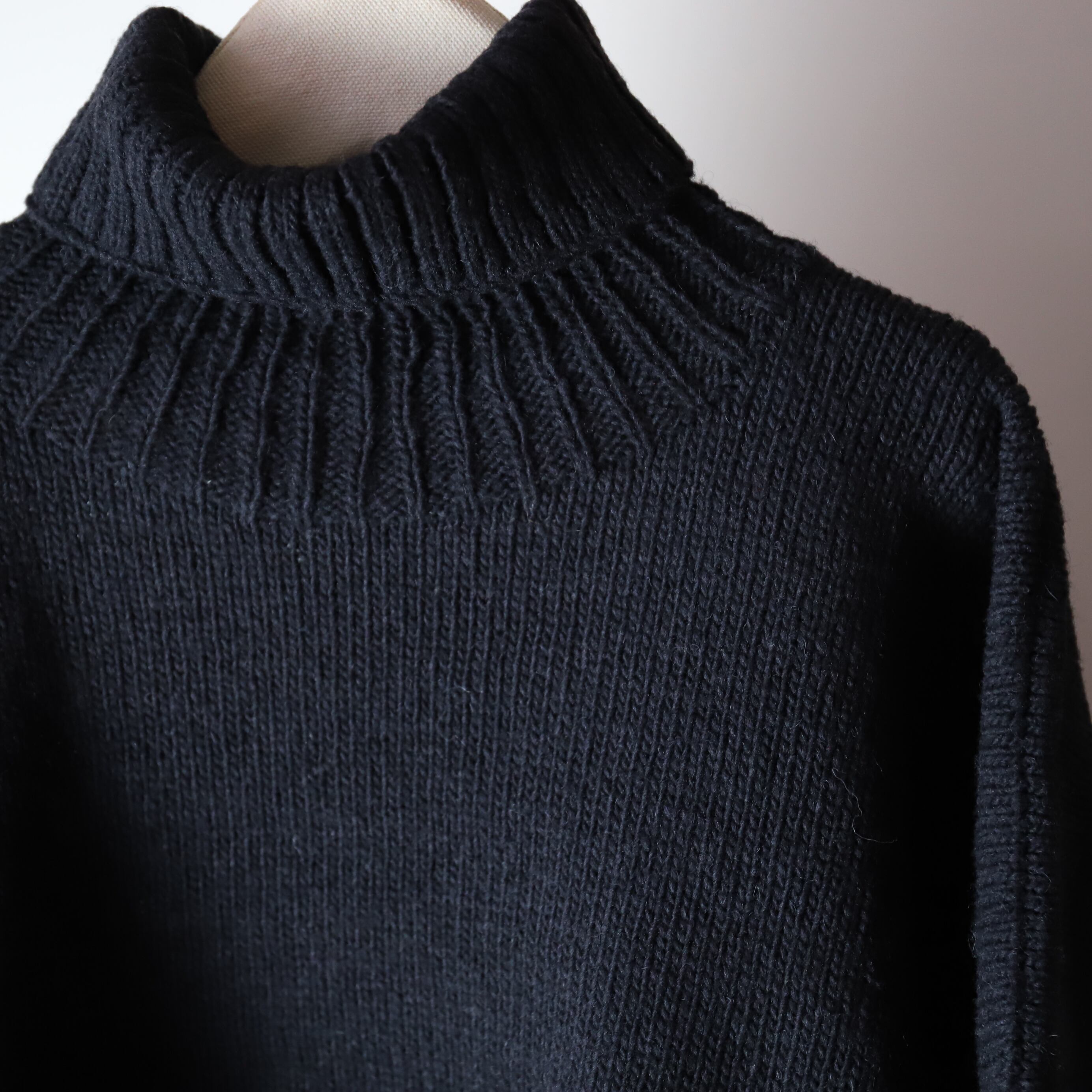 utilite ペルーハイランドタートルネックプルオーバー utilite / ペルーハイランドウール タートルネックプルオーバー