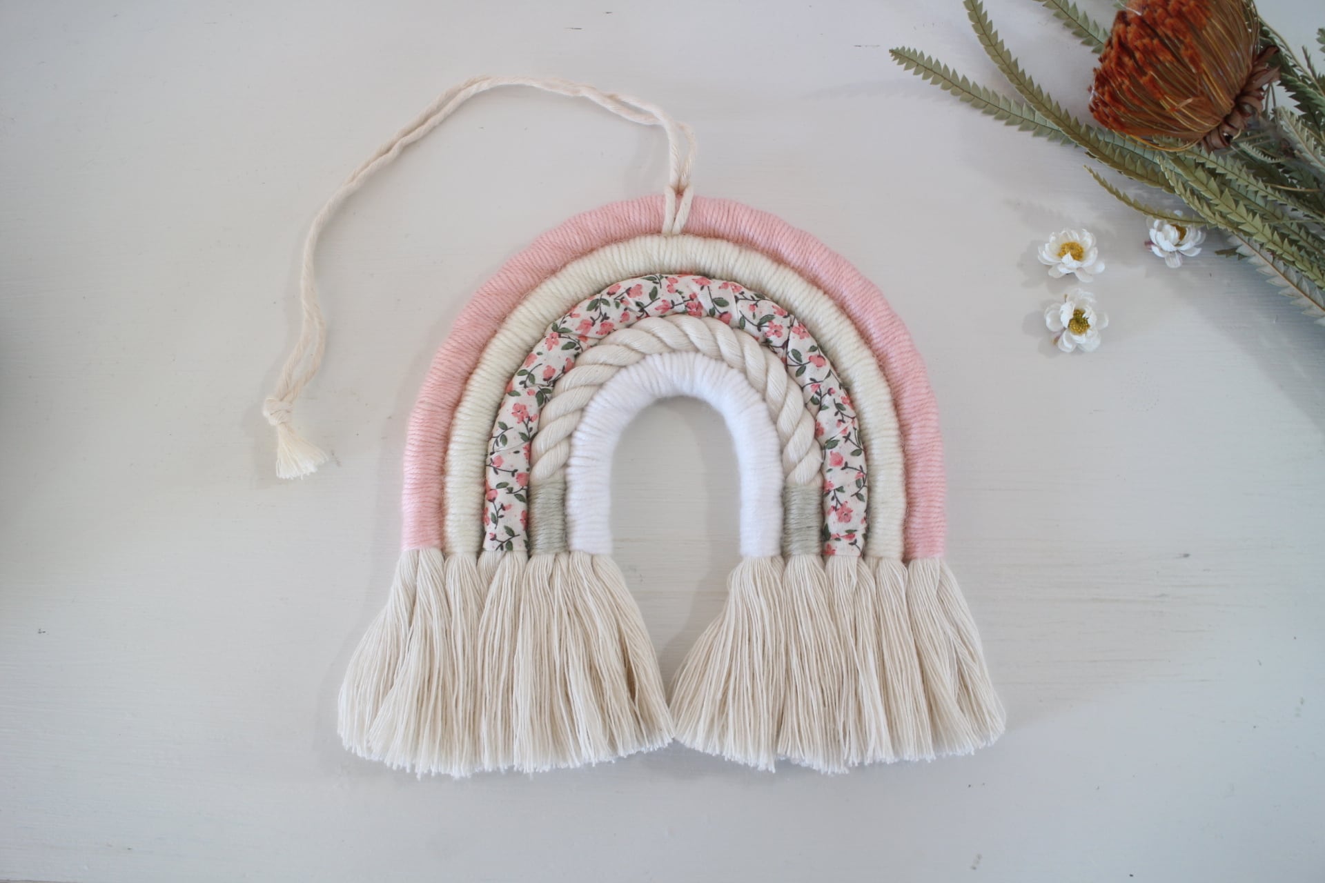 WELCOME マクラメ レインボーデコレーション 2013386a2114ec2b8e1335cf70421d