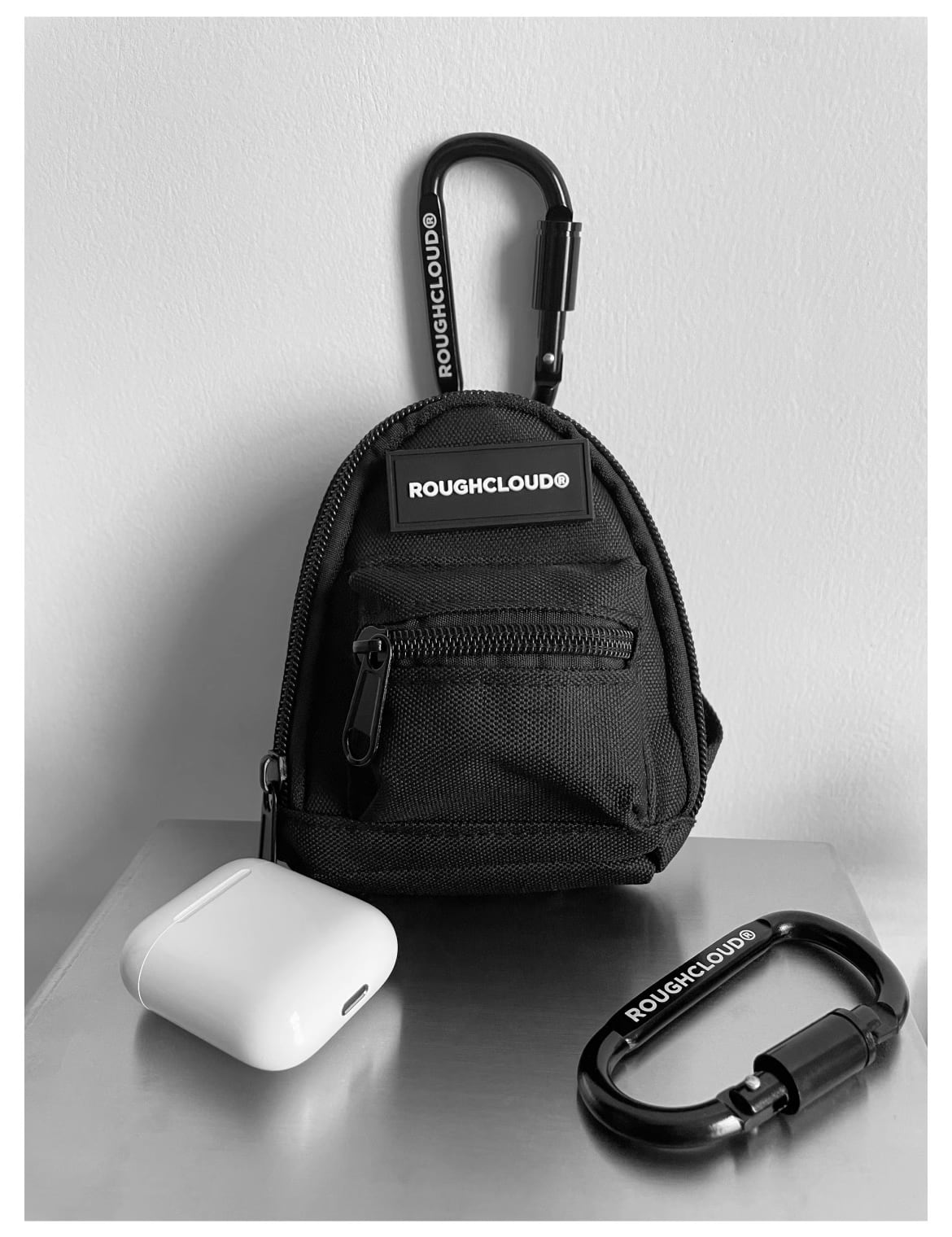 ROUGHCLOUD スモールバックパックイヤホンポーチ | テックウェア専門店