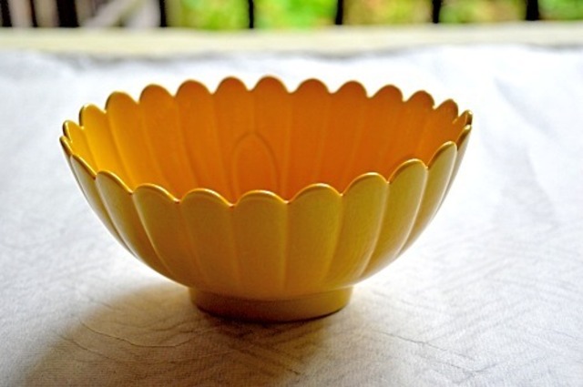 黄コウチ　菊型　小鉢