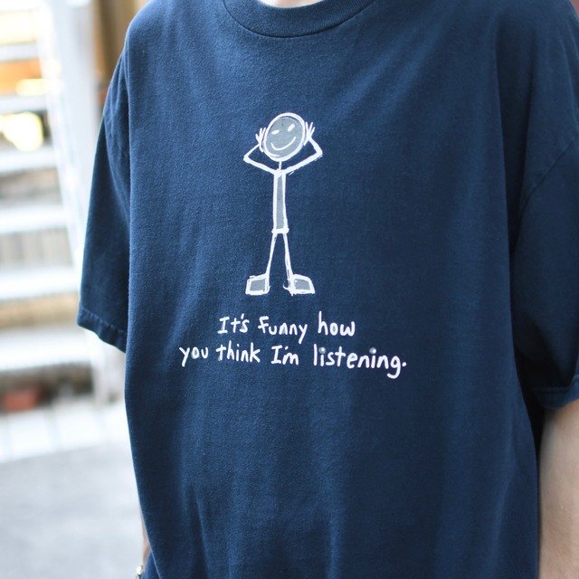 joke print tee navy