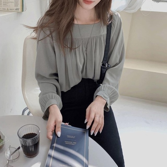 ブラウス レディース シャツ トップス シフォンブラウス 長袖 パフスリーブ スクエアネック きれいめ 大人 おしゃれ 大人女子 エレガント 存在感 フォーマル 春 秋  デート お出かけ 休日 旅行 普段使い 体系カバー 送料無料 S M L XL ゆったり サイズ グレー ベージュ
