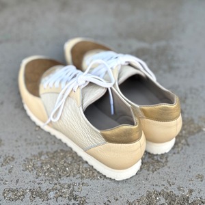 EMAクラフトスニーカー 本革ハラコベージュ×パールホワイト　スポーティカジュアル