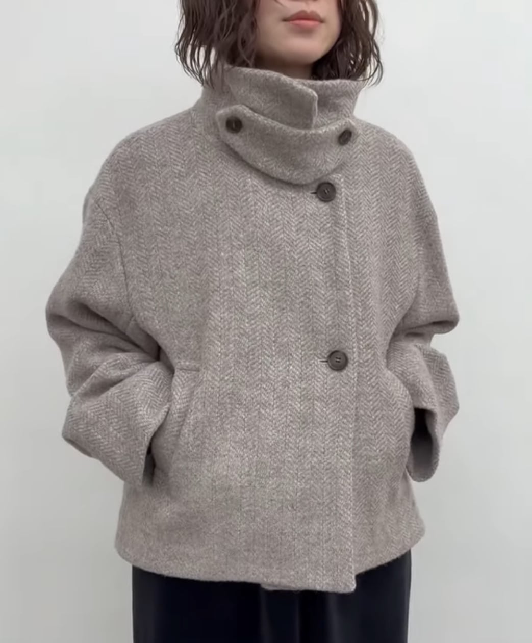 aiai CLOCHE スタンドカラーウールポンチョコート CLOCHE(クロッシェ