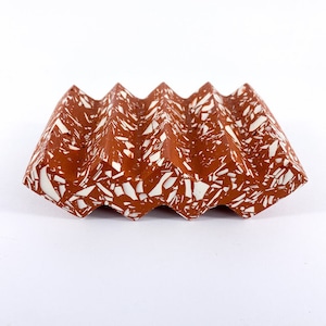 EMILY MARLIN "ZIGZAG SOAP DISH /Terracotta"