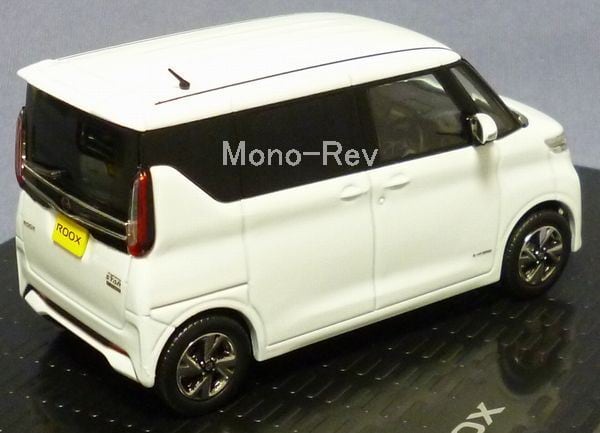 京商1/43 日産 ルークス ハイウェイスター (BA1) パール白 日産