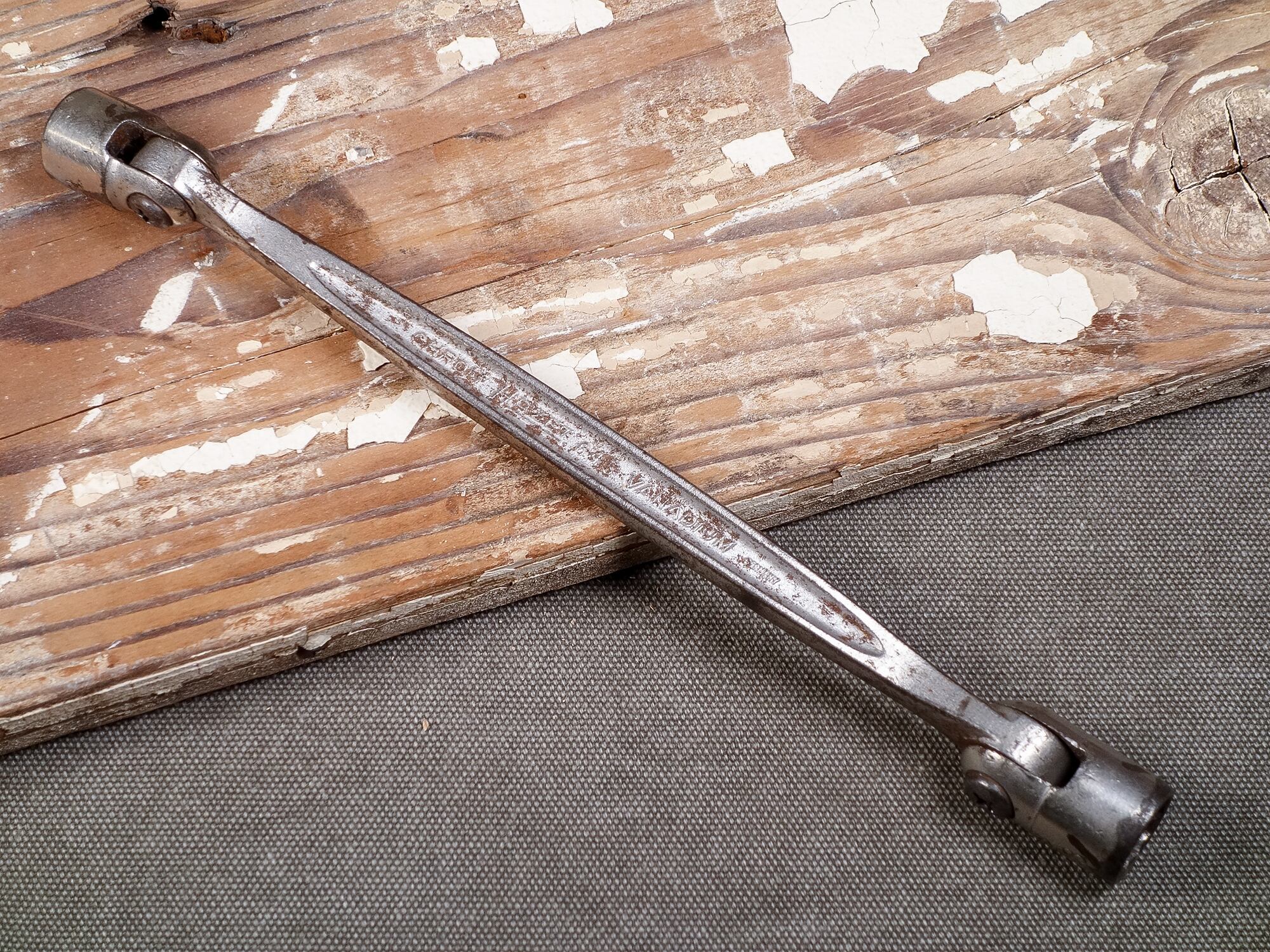 b5912aa29ff0b2a2dcb543607e4f1e