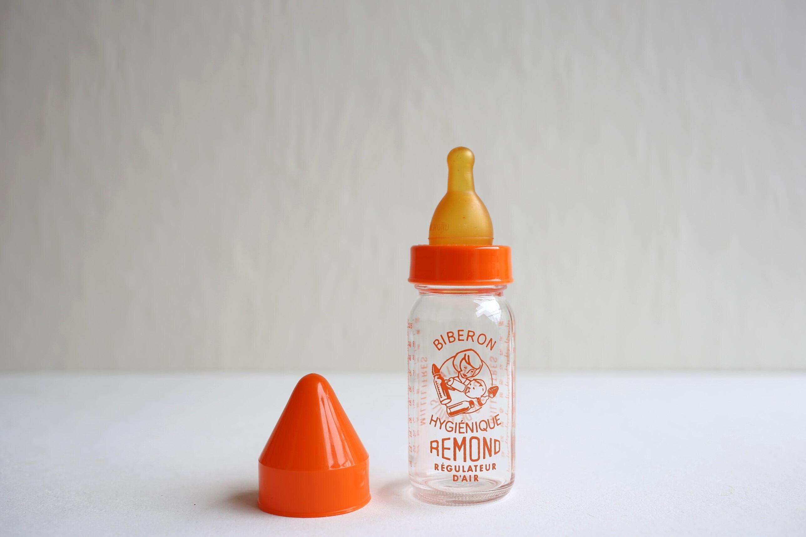 フランス アンティーク ヴィンテージ 小さな哺乳瓶『REMOND』 N-03350