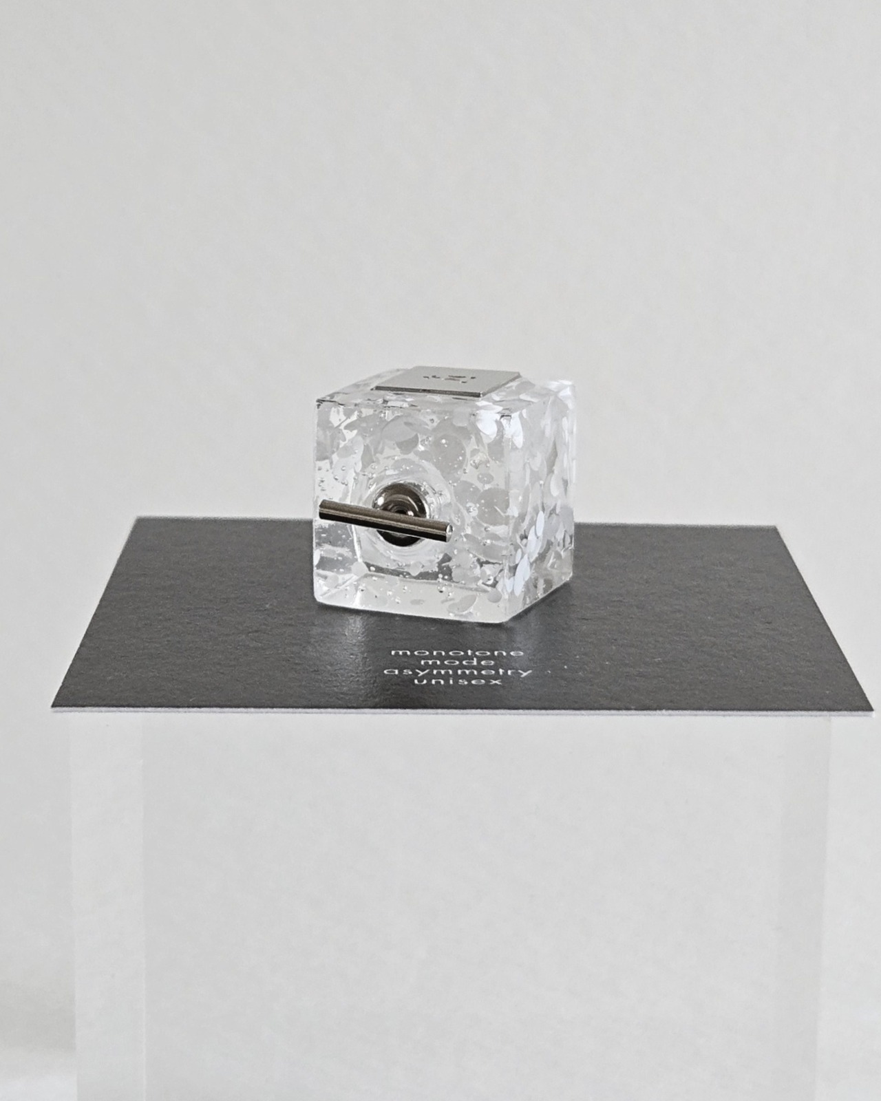 PERFUME CUBE. [white hologram] - 5