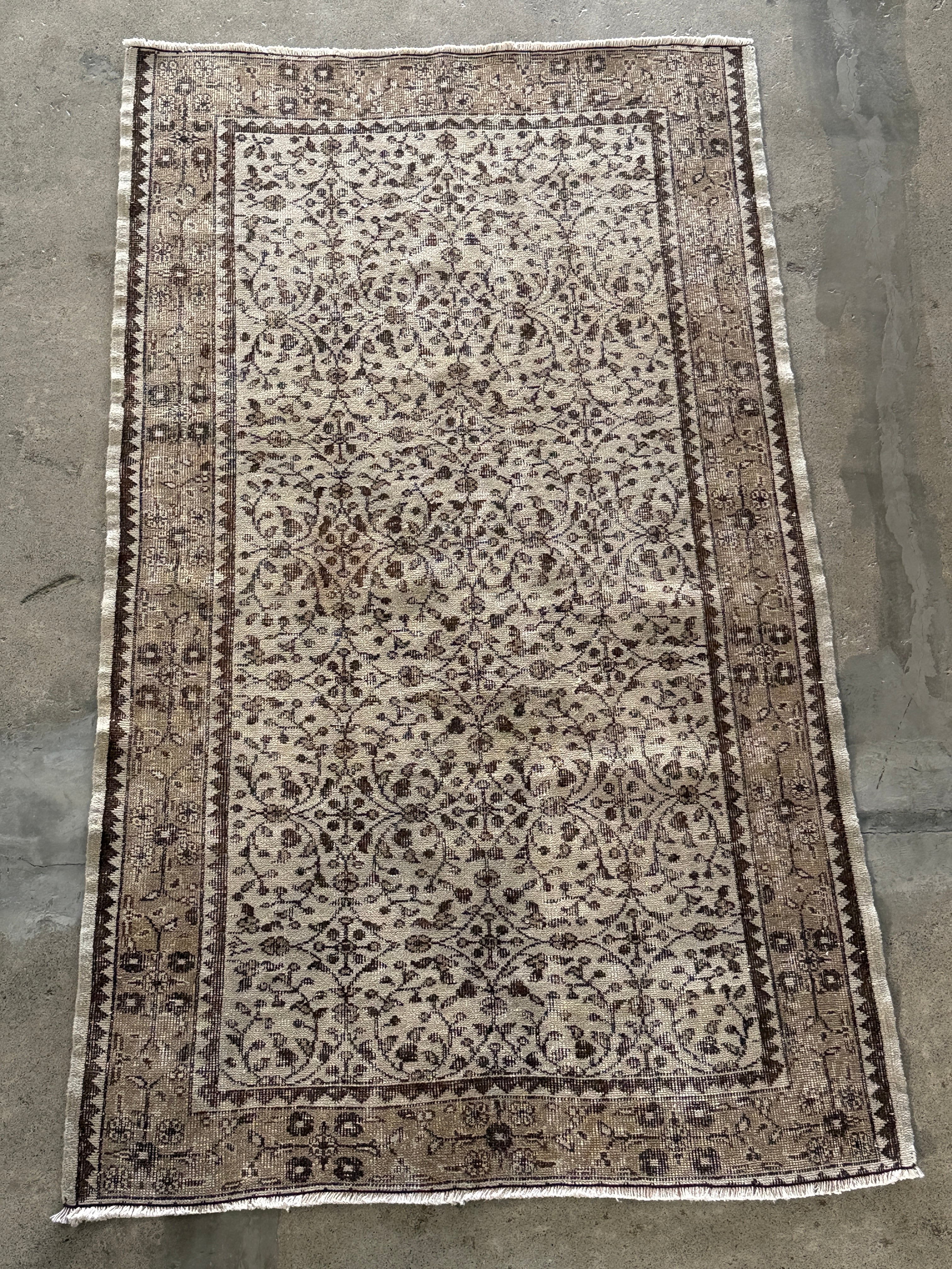 【送料込み】ヴィンテージ トルコラグ イスパルタ絨毯 122x210 TRB3869