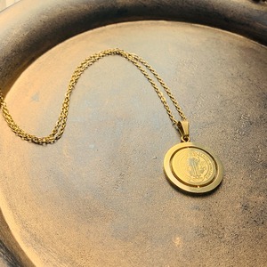 ベネディクトローテイトコインネックレス ゴールド