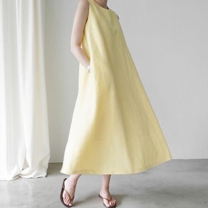 【送料無料】ワンピース ドレス レディース 2色 夏 ロングワンピース ロング ミモレ丈 ノースリーブ リゾートワンピース リゾートドレス サマードレス 無地 シンプル ナチュラル フレア 体型カバー 着痩せ 細見え 脚長 大人 カジュアル 無地 シンプル 韓国 人気 おしゃれ お出かけ 旅行 リゾート デート 薄手 20代 30代 40代 50代 イエロー ホワイト S～XL 大きいサイズ